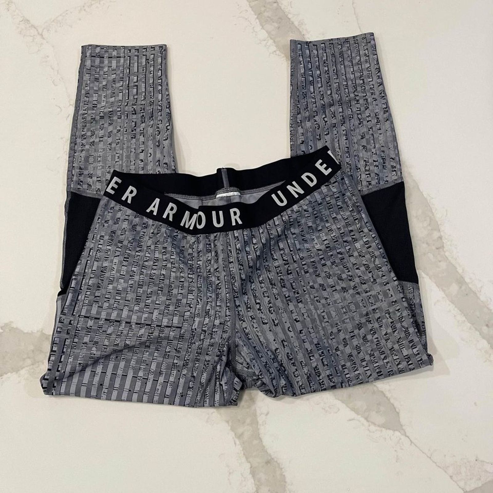 Under Armour Under Armour UA Cool Switch Crop Leggings Gray Womens Medium Size 30" / US 8 / IT 44 - 2 Thumbnail