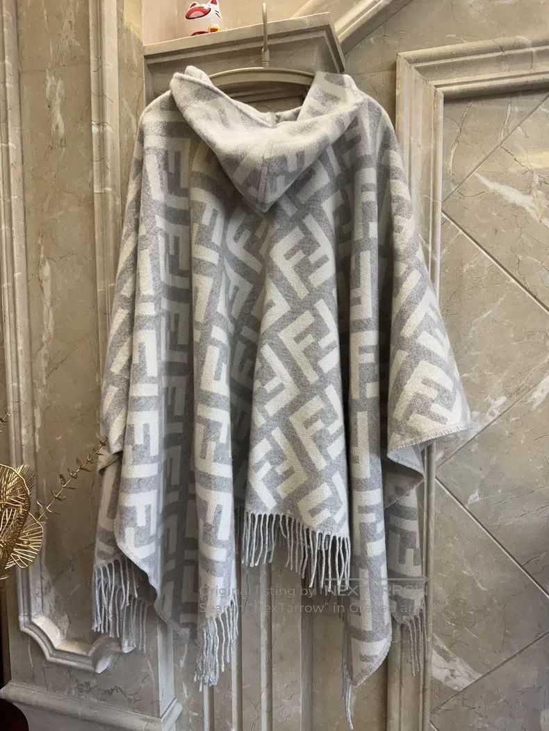 Fendi Fendi FF Letter Hooded Cloak Shawl, Grey and White Color, Size M / US 6-8 / IT 42-44 - 4 Thumbnail