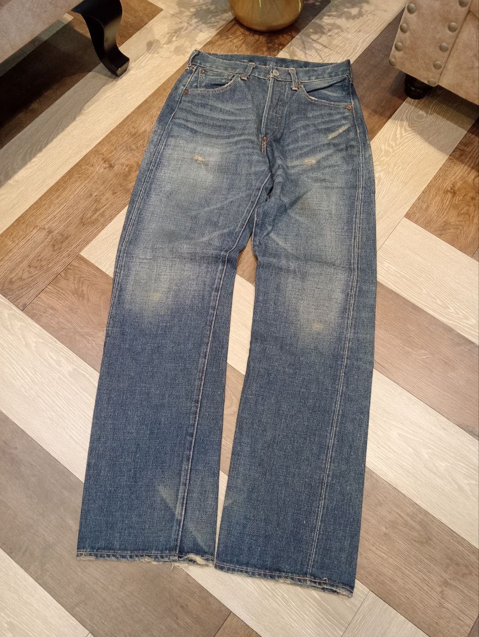 Levi's Vintage Clothing LEVI'S VINTAGE 501 CAPITAL E SELVEDGE JEANS Size US 31 - 2 Thumbnail
