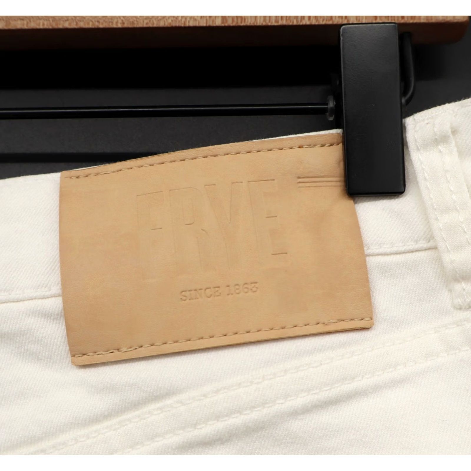 Frye Frye White Denim Jeans 30 Straight High Rise Womens Regular 5-Pocket Cotton Polyester Spandex 28 Inseam Size 30" / US 8 / IT 44 - 7 Thumbnail