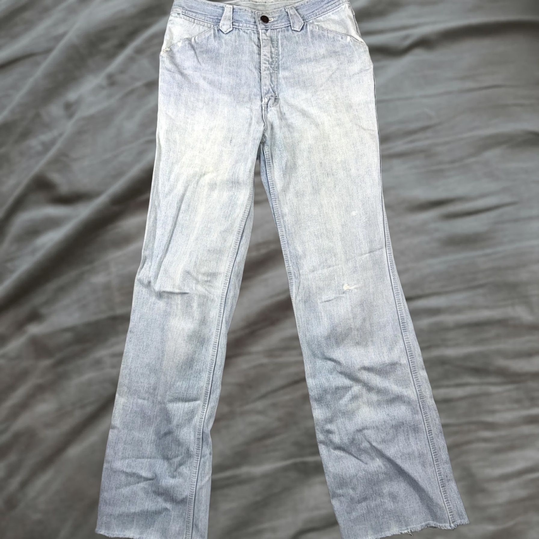 Gap VINTAGE Gap Jeans Womens 30 Blue 90s Embroidered Pocket Light Wash Size 30xL Size 30" / US 8 / IT 44 - 1 Thumbnail