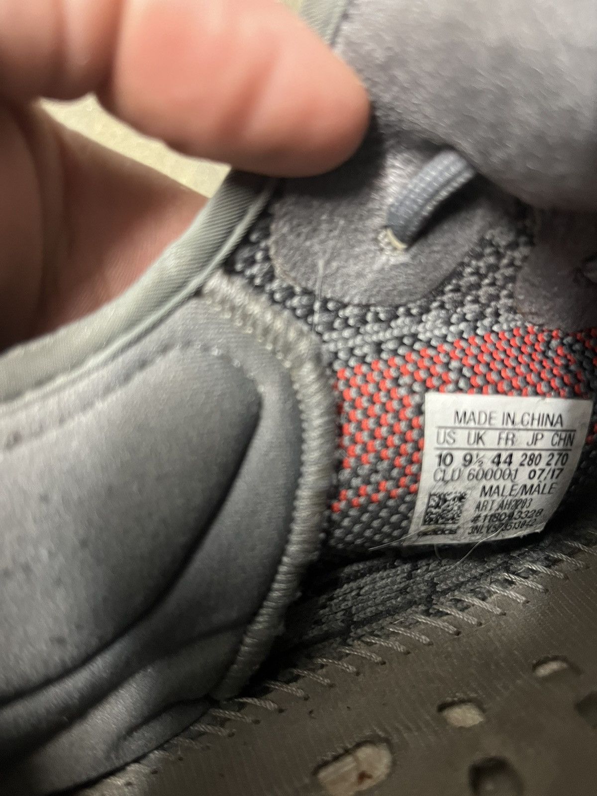 Adidas Adidas yeezy beluga 2.0 V2 Size US 10.5 / EU 43-44 - 5 Thumbnail