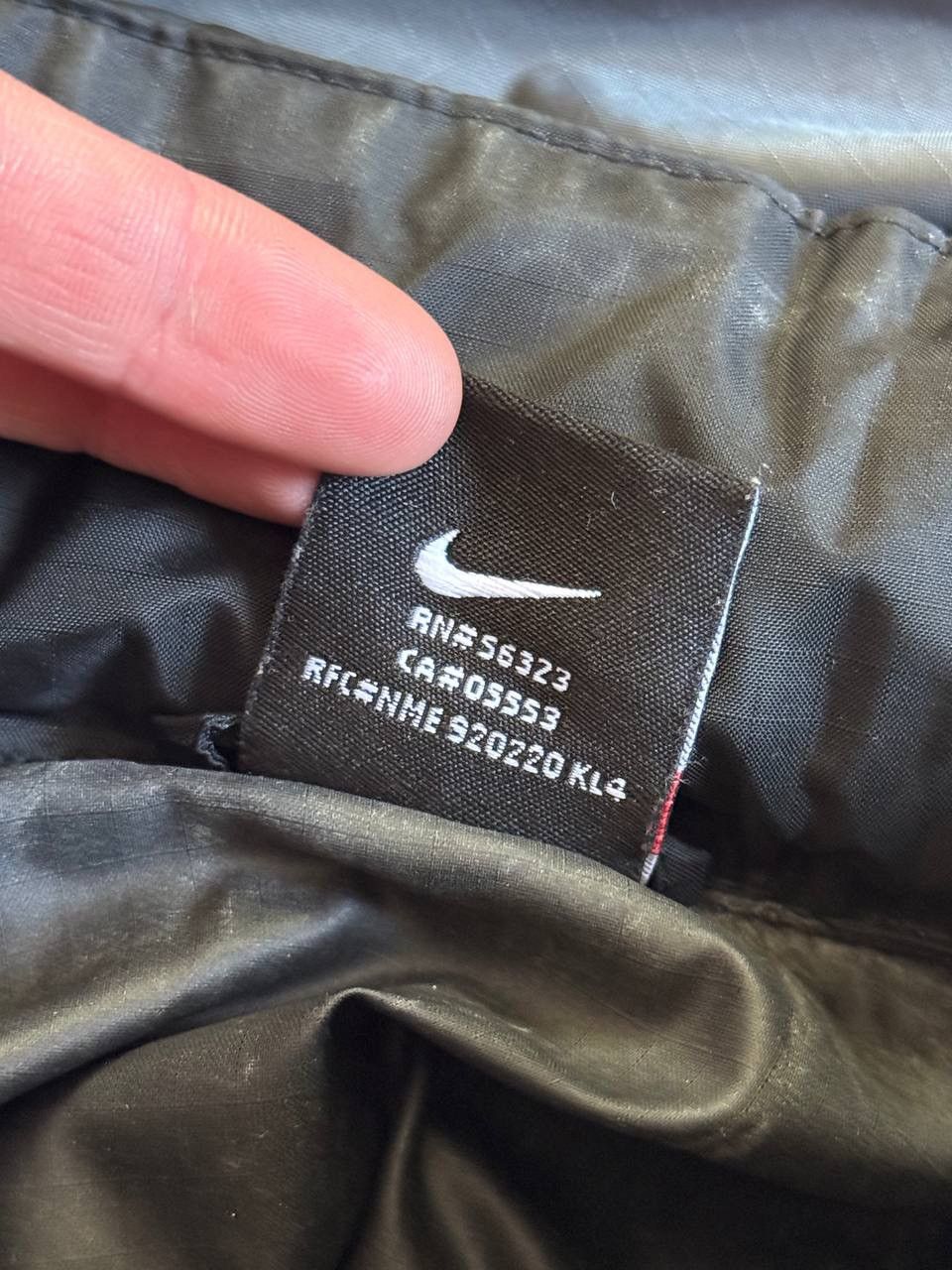 Nike Vintage Nike Mens Nylon Track Hooded Jacket Zip Windbreaker Size US XS / EU 42 / 0 - 10 Thumbnail