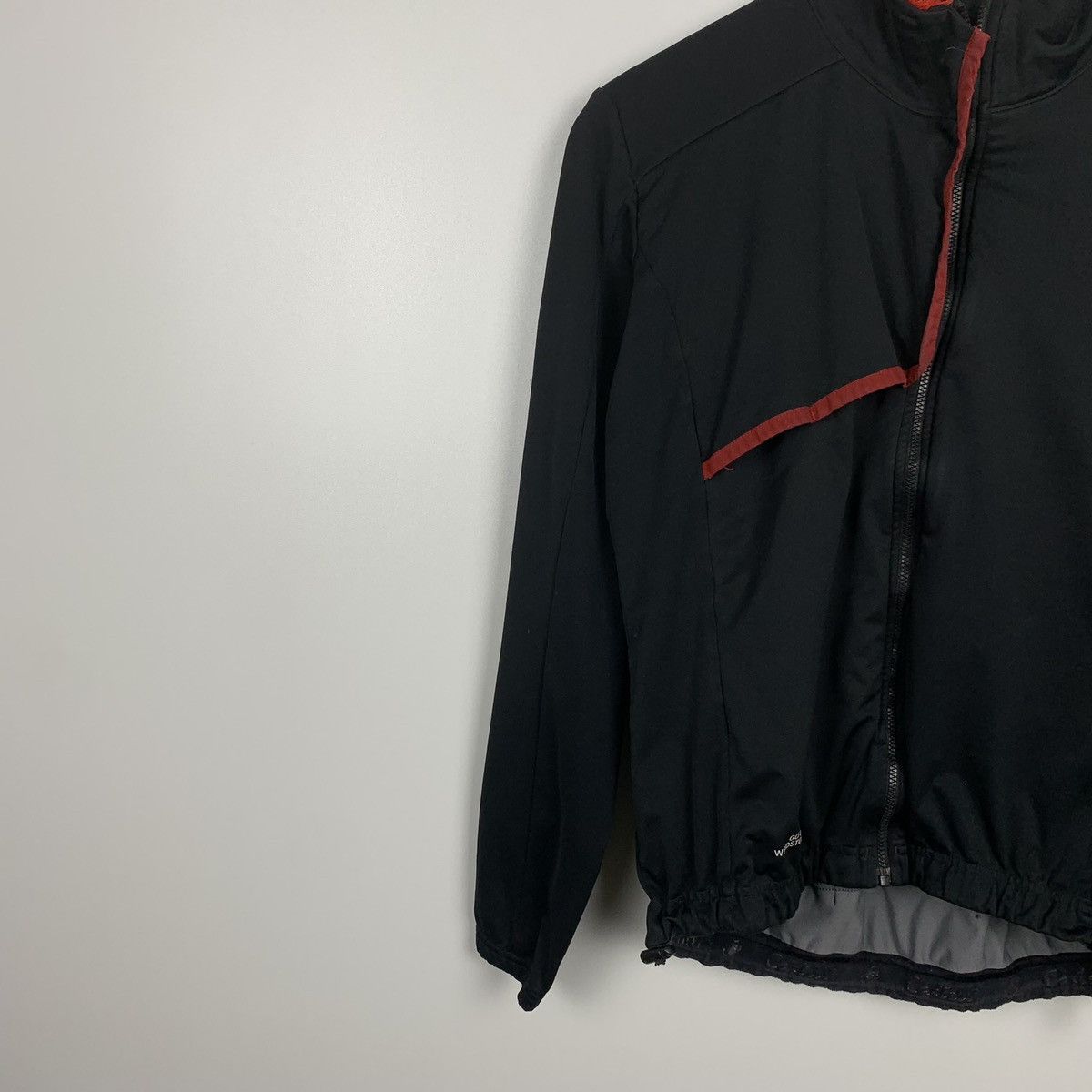 Sports Specialties Men’s Castelli Gore-Windstopper Cycling Jacket Size L Size US L / EU 52-54 / 3 - 4 Thumbnail