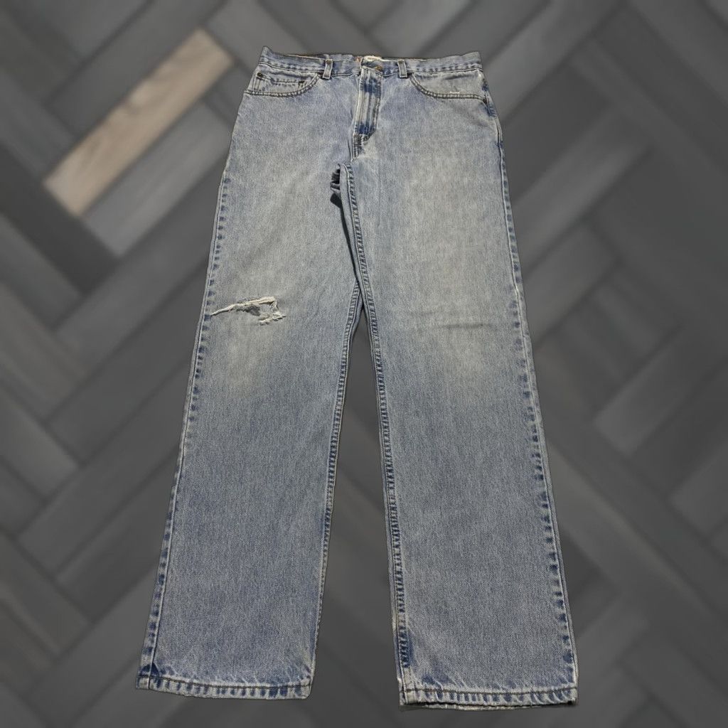 Levi's VINTAGE Levi's 505 Jeans Mens 34x32 Light Wash Blue Regular Fit Straight Leg Denim 5-Pocket Size US 34 / EU 50 - 1 Thumbnail