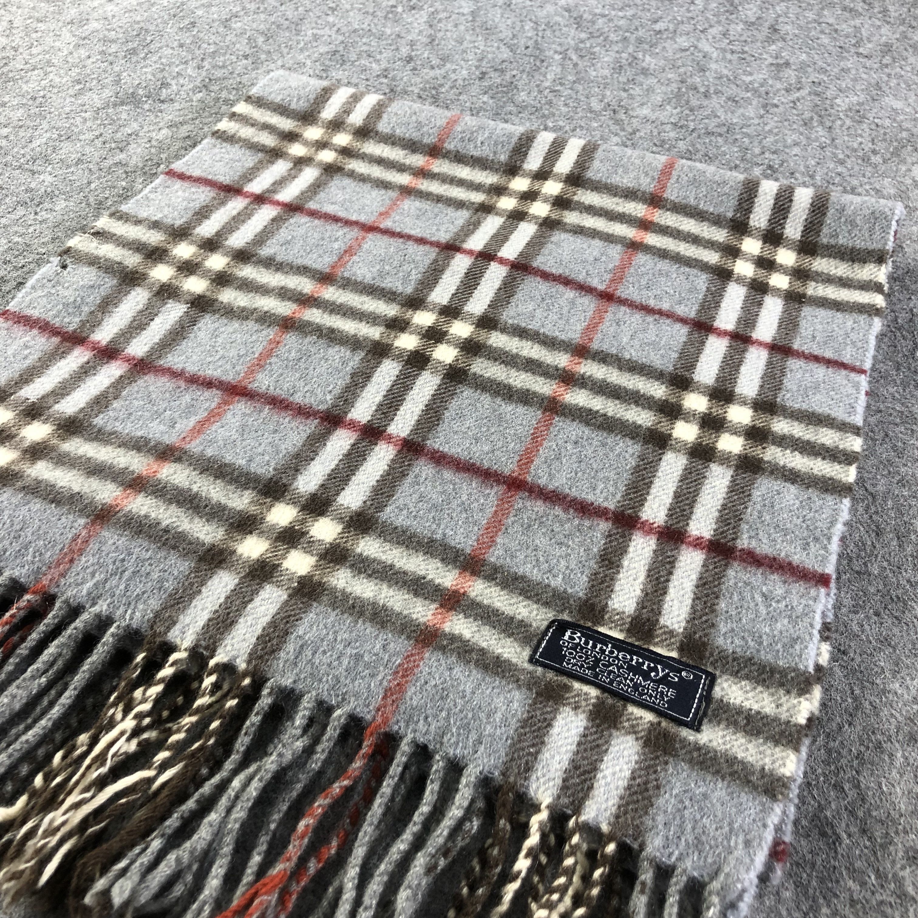 Burberry Burberrys Nova Check Cashmere Scarf Muffler V1642 Size ONE SIZE - 3 Thumbnail