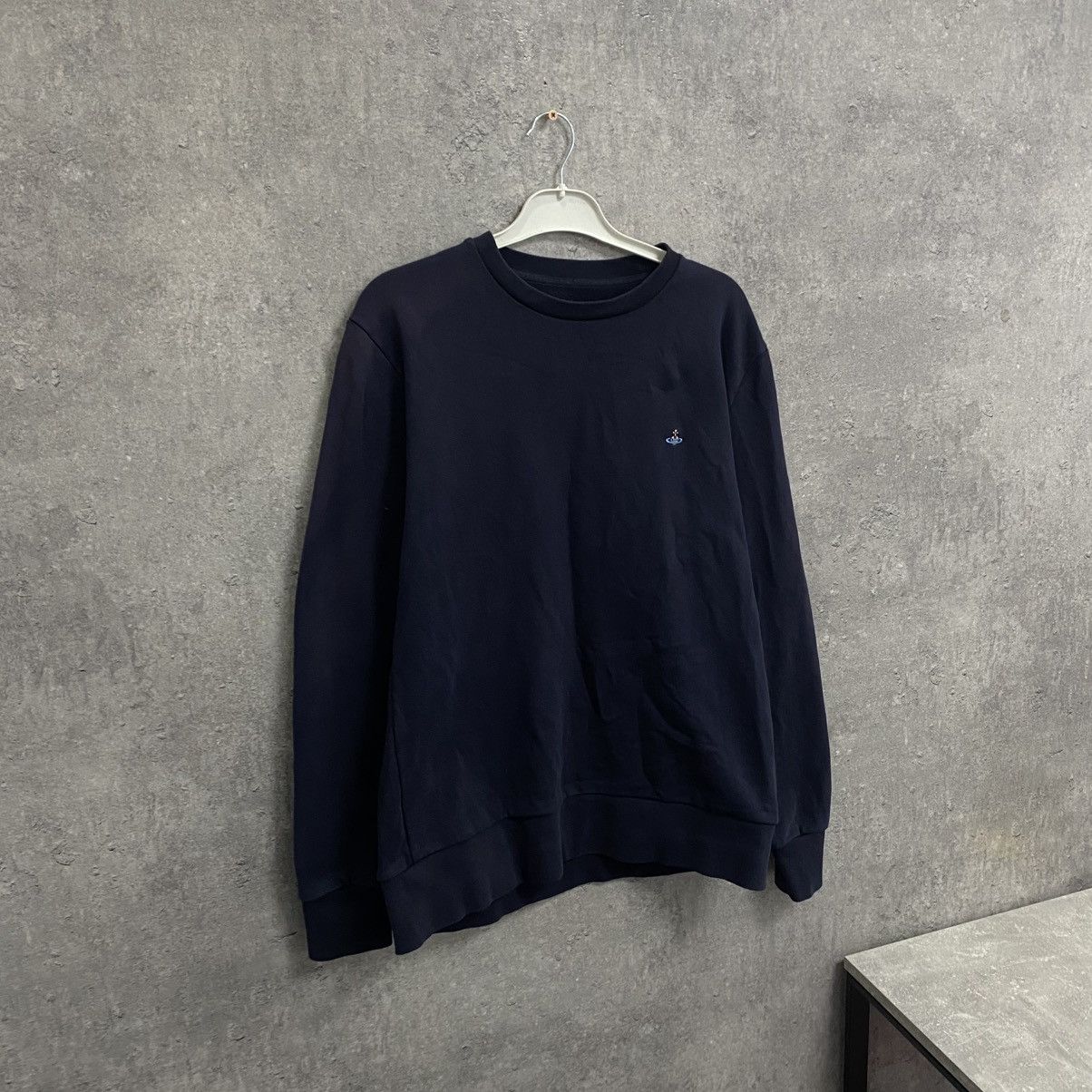 Vivienne Westwood Vintage Vivienne Westwood Sweatshirt Orb Logo Basic Pullover Size US M / EU 48-50 / 2 - 3 Thumbnail