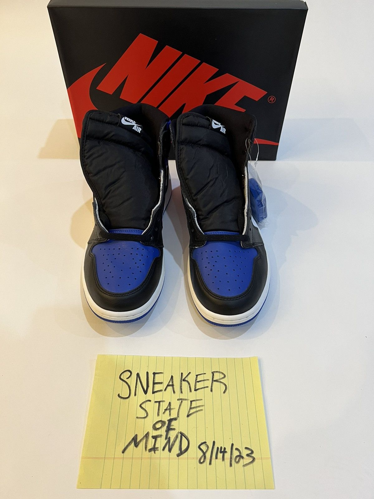 Jordan Brand × Nike BRAND NEW AIR JORDAN 1 RETRO HIGH OG “ROYAL TOE” SIZE: 8.5 Size US 8.5 / EU 41-42 - 4 Thumbnail