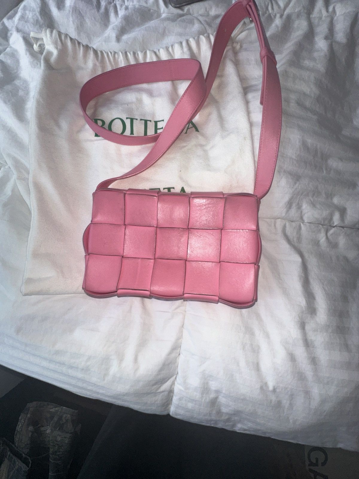 Bottega Veneta Bottega Veneta Cassette Crossbody Bag in Pink Leather Size ONE SIZE - 3 Thumbnail