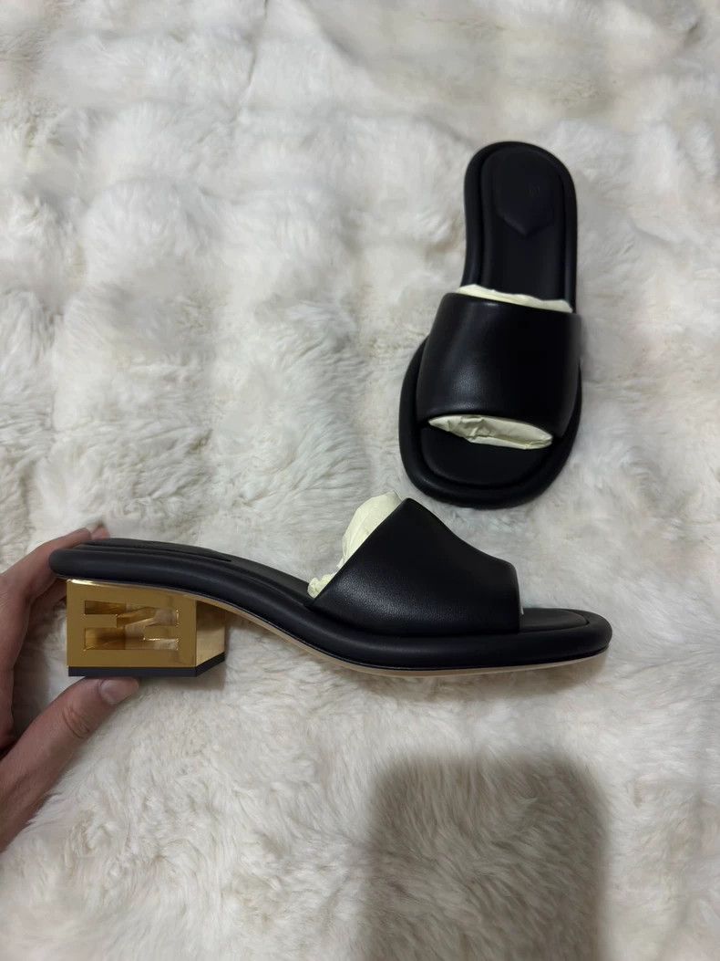 Fendi Fendi Leather slippers with logo heel slipper Size US 5.5 / IT 35.5 - 1 Thumbnail