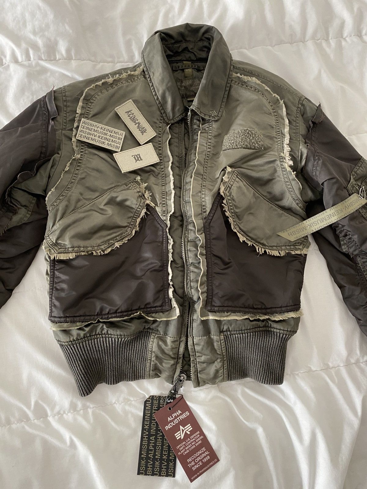 Alpha Industries × Misbhv Bomber Misbhv x Alpha Industries x Keinemusik Size US S / EU 44-46 / 1 - 4 Thumbnail