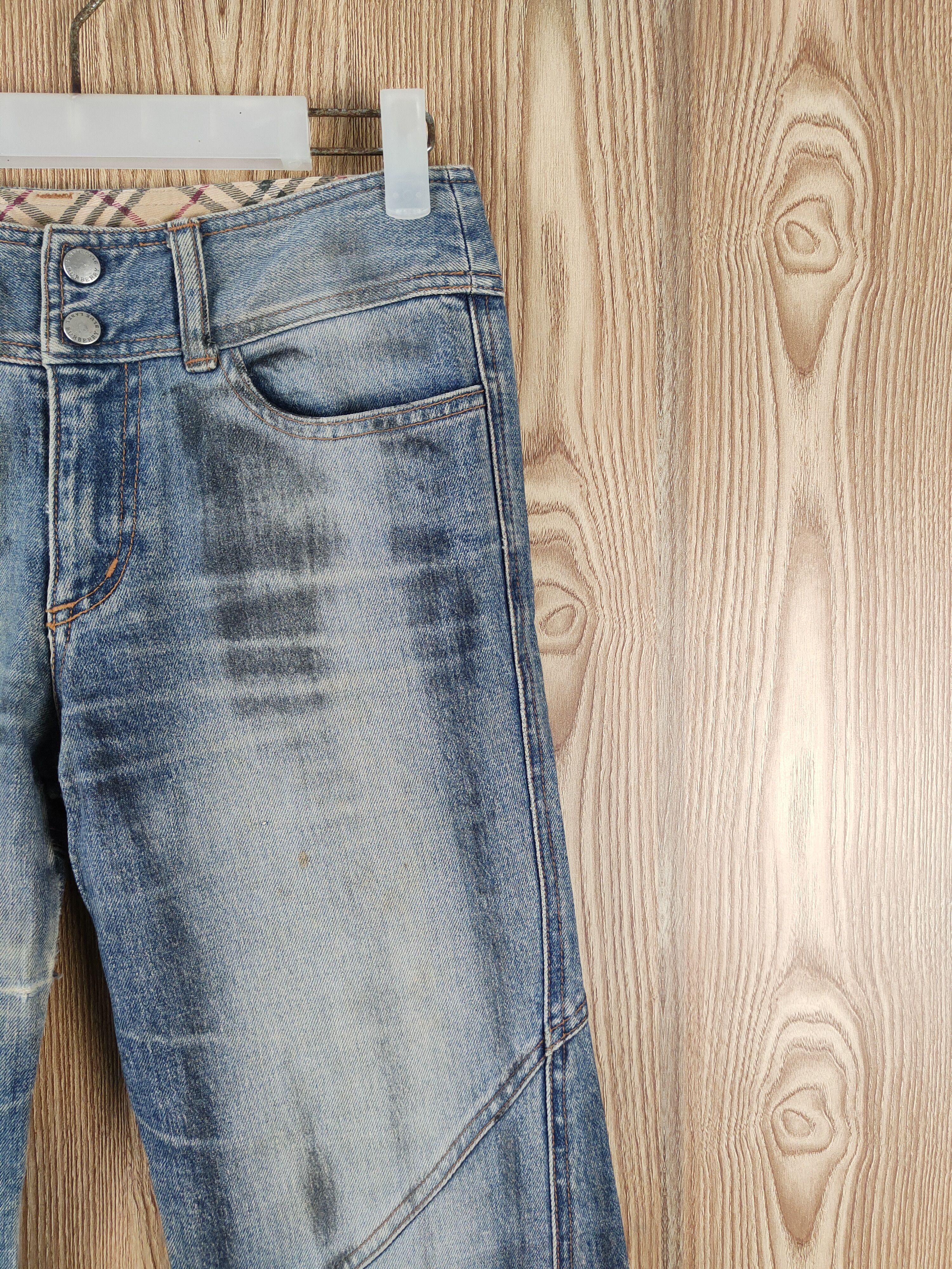 Burberry Burberry Blue Faded Distressed Ripped Jeans #W099 Size 26" / US 2 / IT 38 - 5 Thumbnail