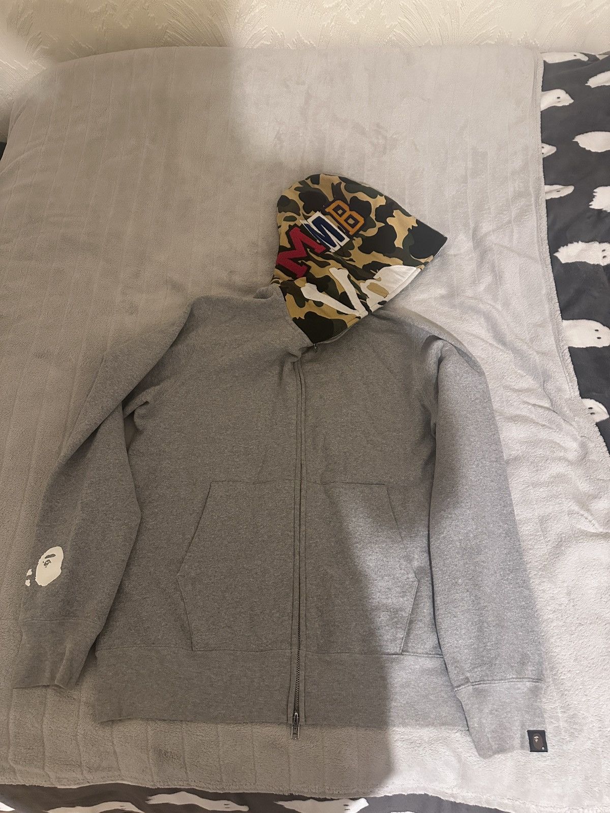 Bape × Mastermind Japan BAPE x Mastermind Shark Camo Full Zip Size US M / EU 48-50 / 2 - 3 Thumbnail