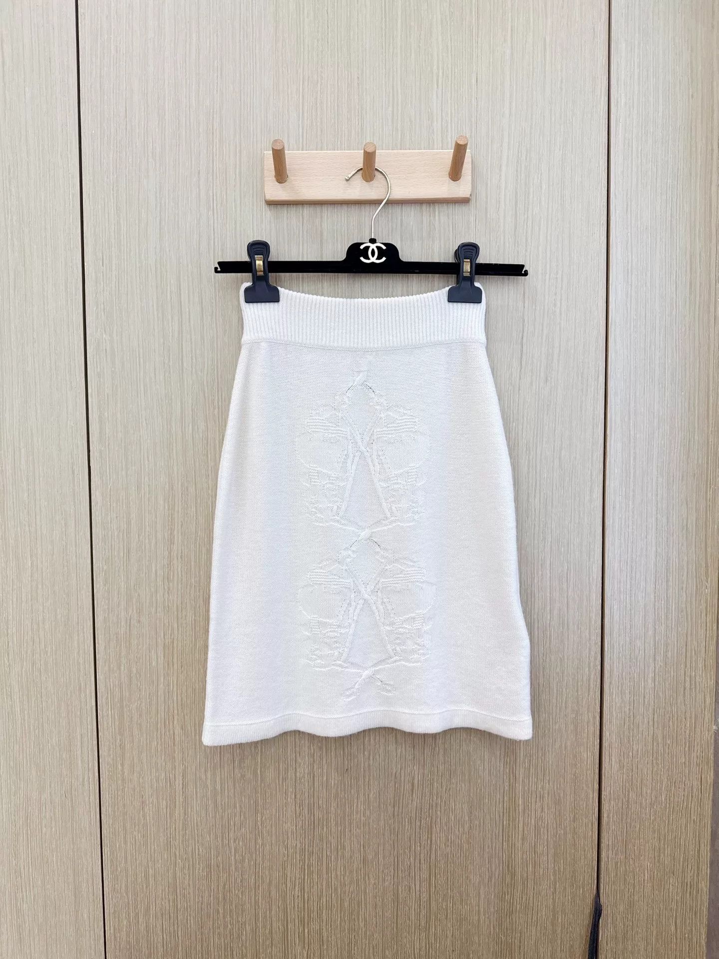 Hermes HERMES Soft Cashmere Knit Skirt Size US 34 / EU 50 - 1 Thumbnail