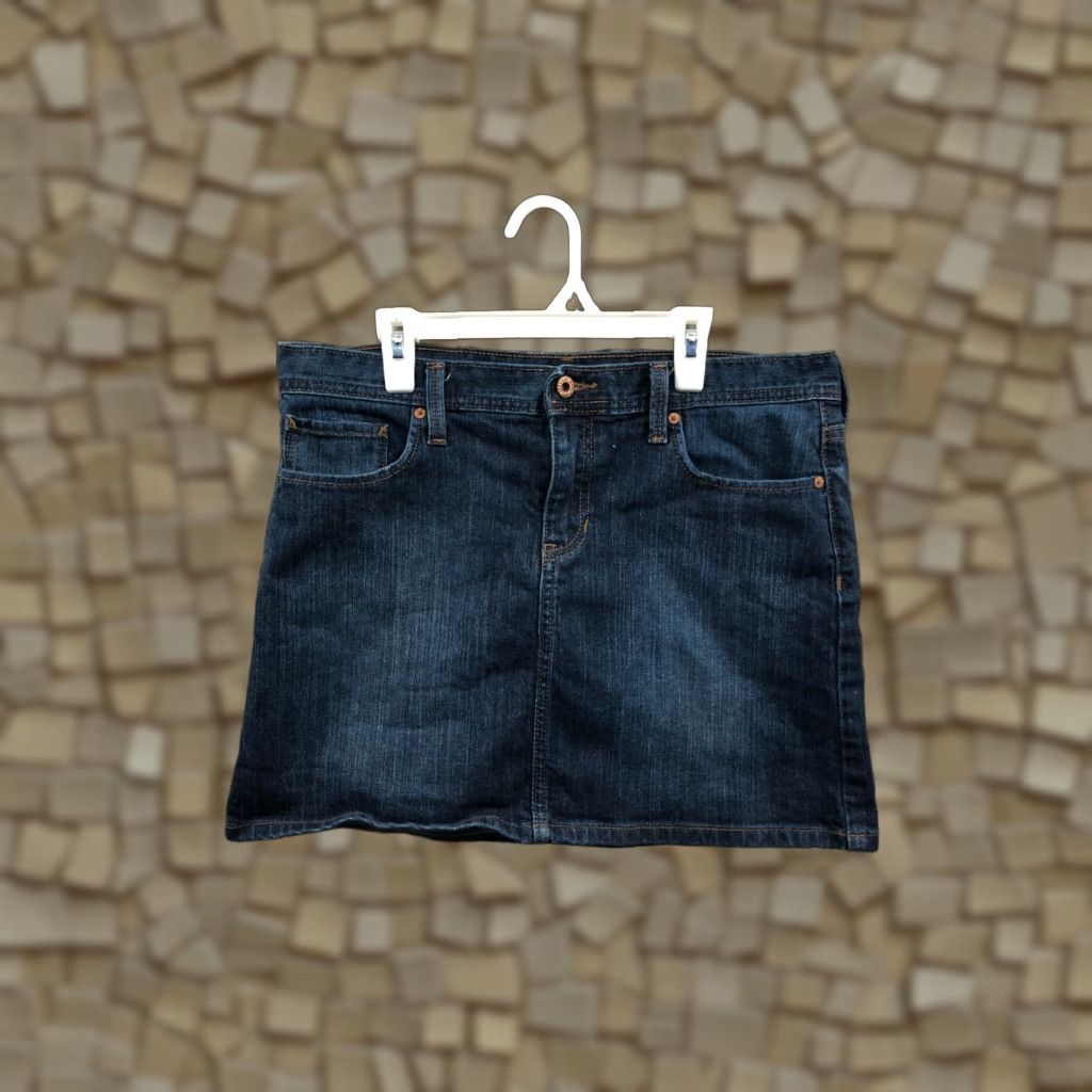 Gap Gap Blue Jean Skirt Womens Size 10 Midi Denim Jean Dark Wash Regular Size Type Skirt Womens Blue Denim Jean Gap 10 Midi Dark Wash Jeans Skirt Size 32" / US 10 / IT 46 - 1 Thumbnail