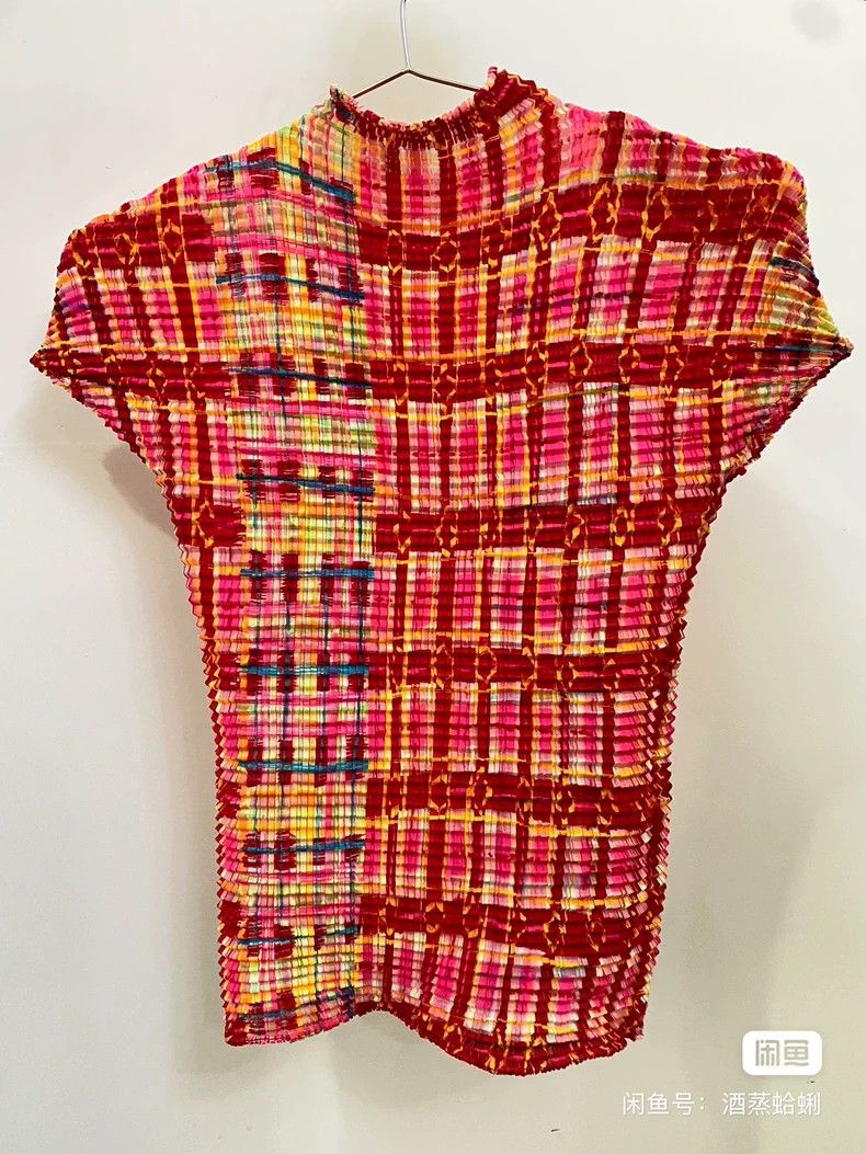 Issey Miyake Issey Miyake Candy top Size M / US 6-8 / IT 42-44 - 1 Thumbnail