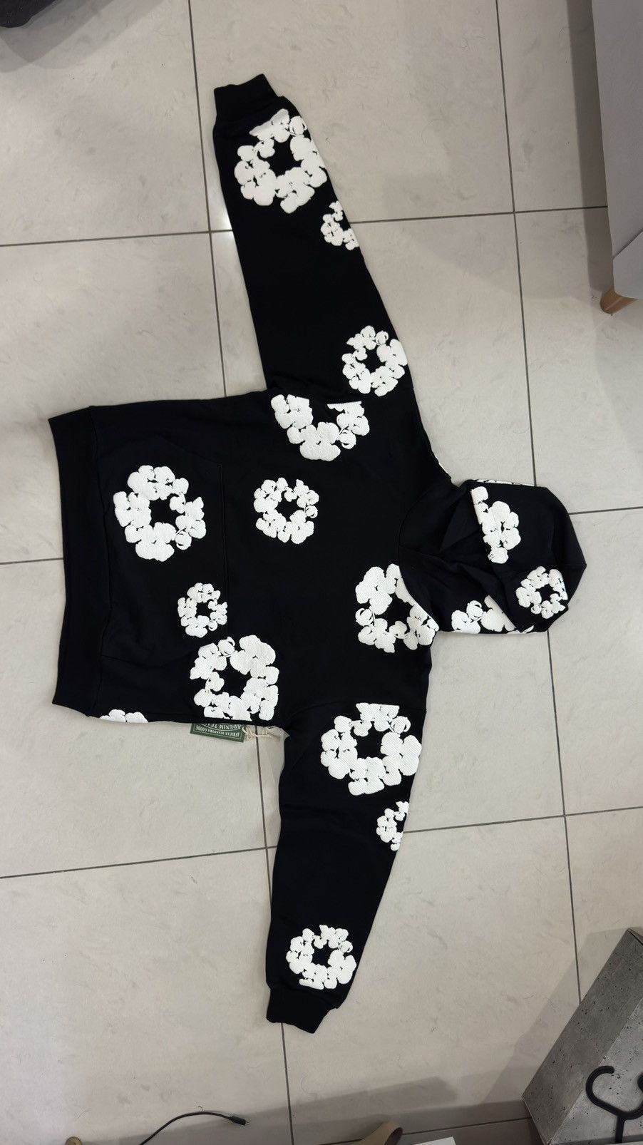 DENIM TEARS The Cotton Wreath Sweatshirt Black Size US M / EU 48-50 / 2 - 4 Thumbnail