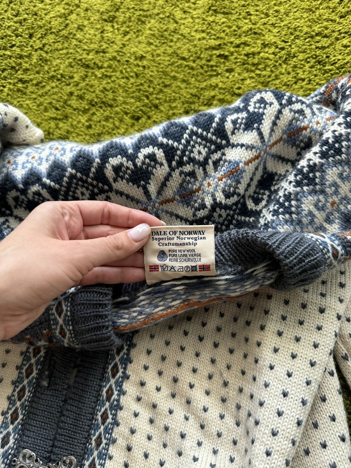 Dale Of Norway × Designer × Vintage Dale of Norway vintage 100% wool ethnic cardigan sweater Size US L / EU 52-54 / 3 - 4 Thumbnail