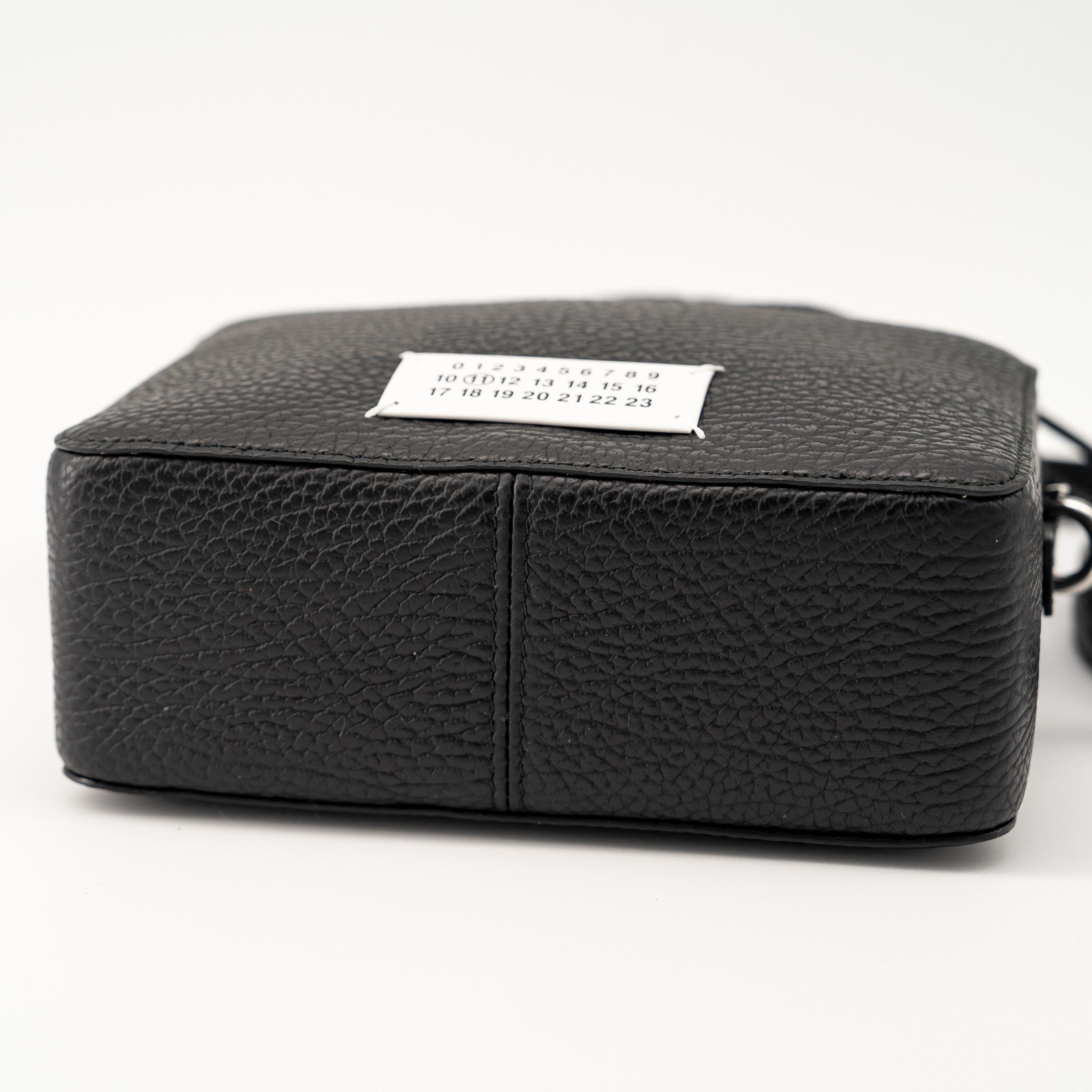 Maison Margiela Masion Margiela 5ac Camera Bag Medium Black Leather Size ONE SIZE - 8 Thumbnail