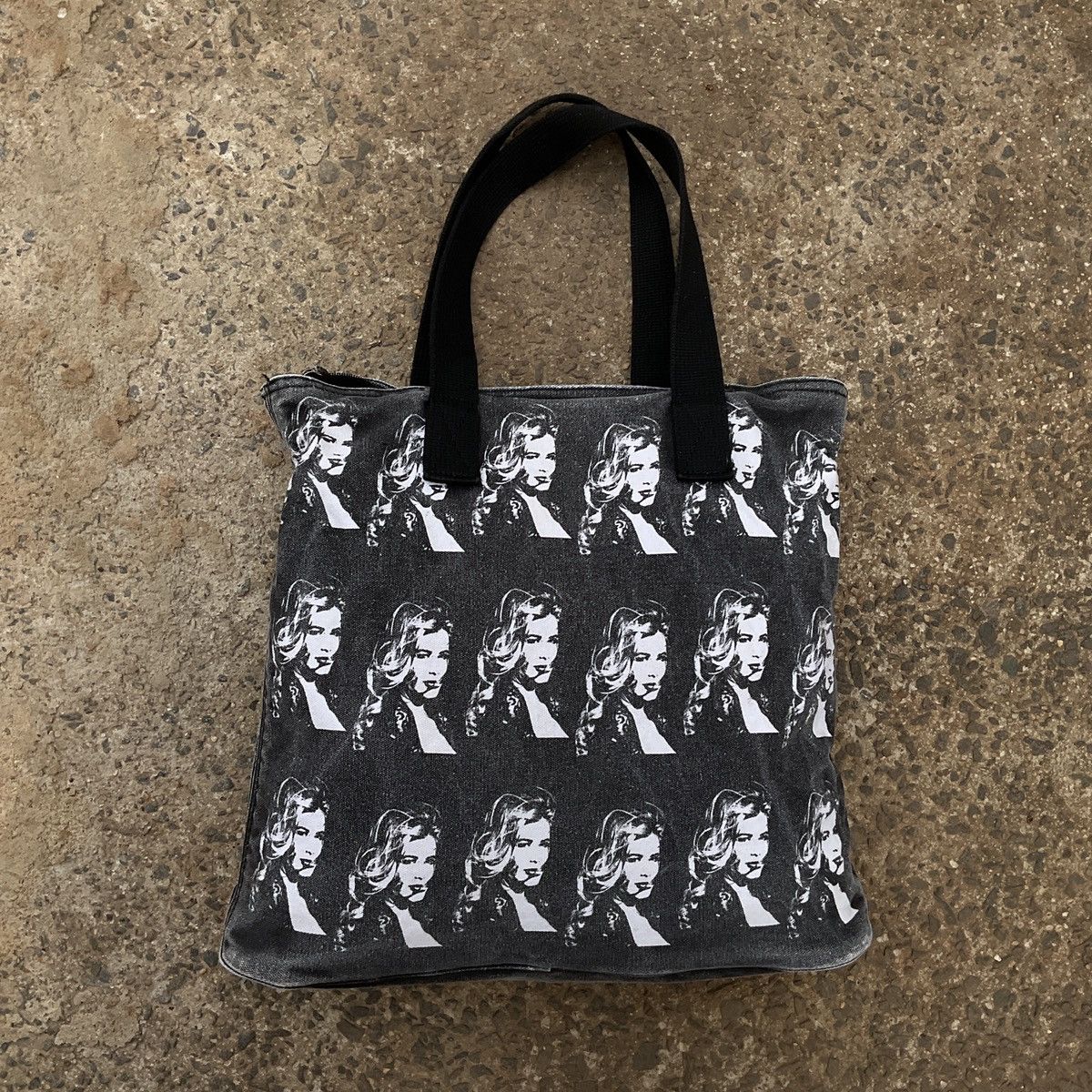 Guess × Vintage Vintage 90s Guess Jeans Claudia Schiffer Denim Tote Bag Size ONE SIZE - 2 Thumbnail