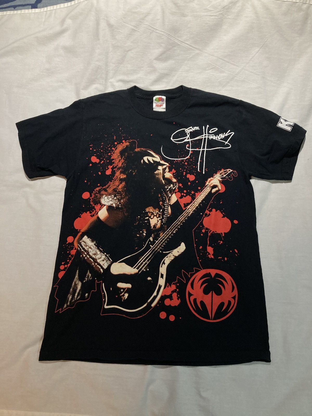 Fruit Of The Loom Vintage Kiss Band Gene Simmons T-shirt, Size Medium Size US M / EU 48-50 / 2 - 4 Thumbnail