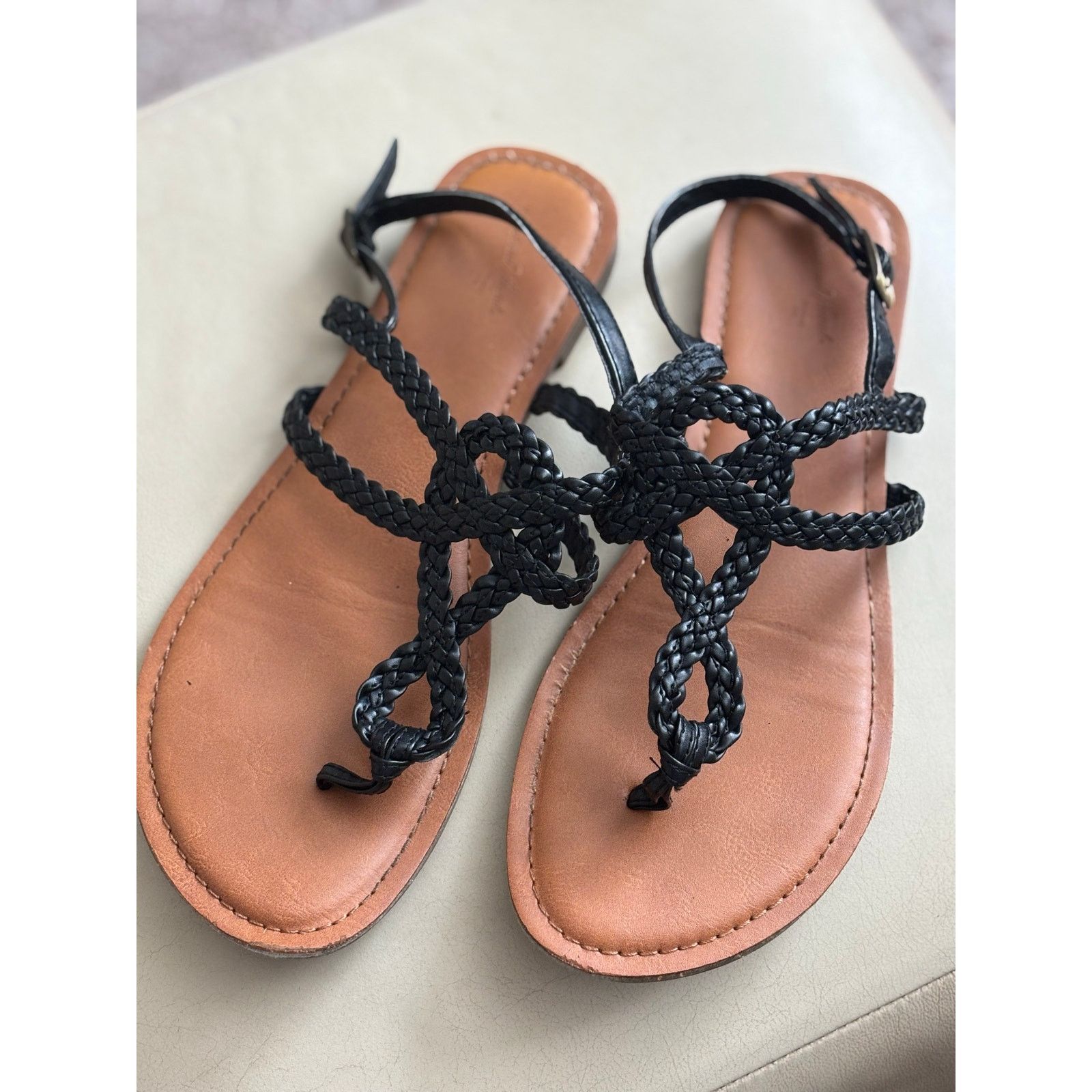 The Unbranded Brand Universal Thread Criss-Cross Braided Sandals Size 8.5 Size US 8.5 / IT 38.5 - 1 Thumbnail