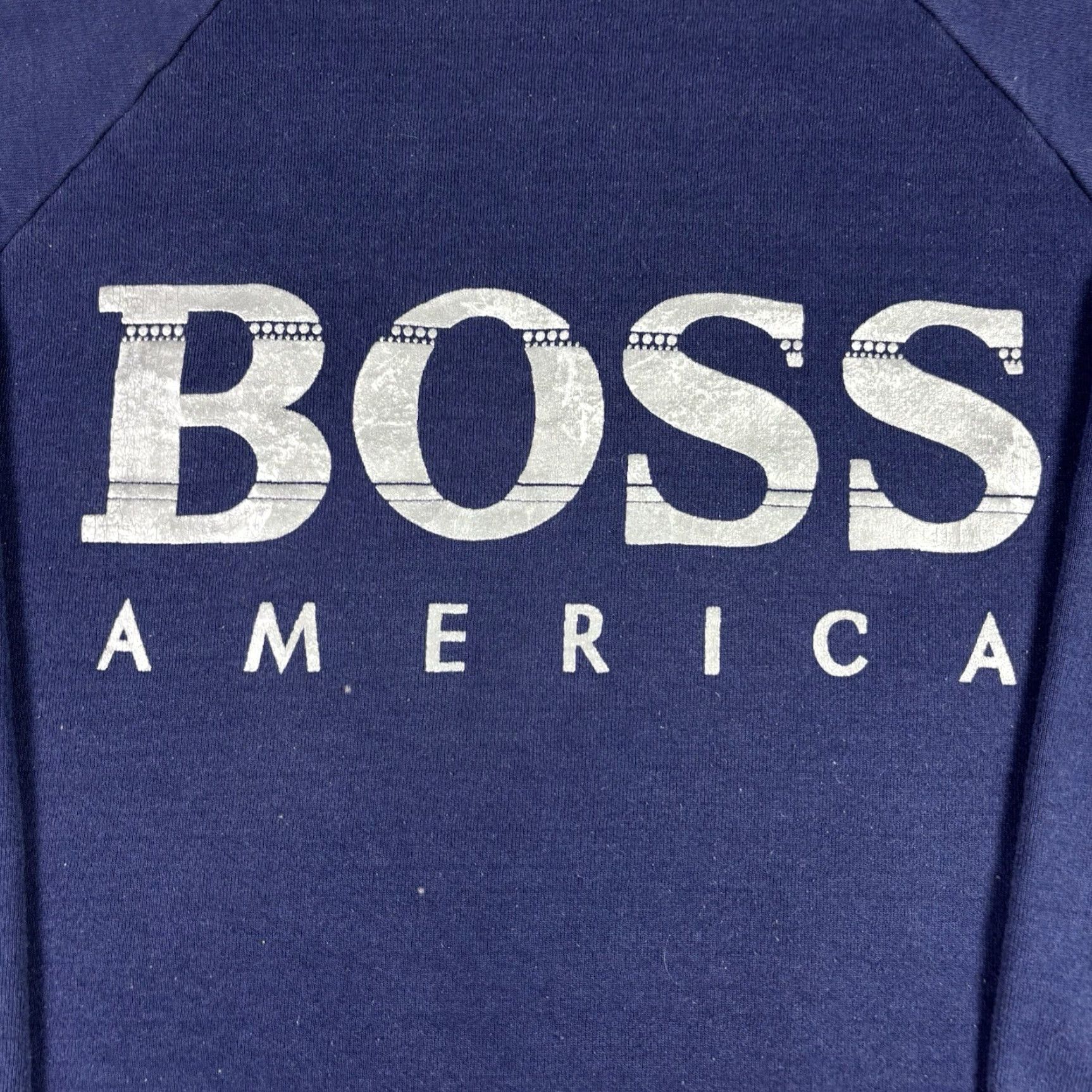 Vintage VINTAGE Boss America Sweatshirt Navy Blue Raglan Adult Size 2XL 90s USA Logo Pullover Men Mens Regular Knit Cotton All Seasons Leather? Size US XXL / EU 58 / 5 - 5 Thumbnail
