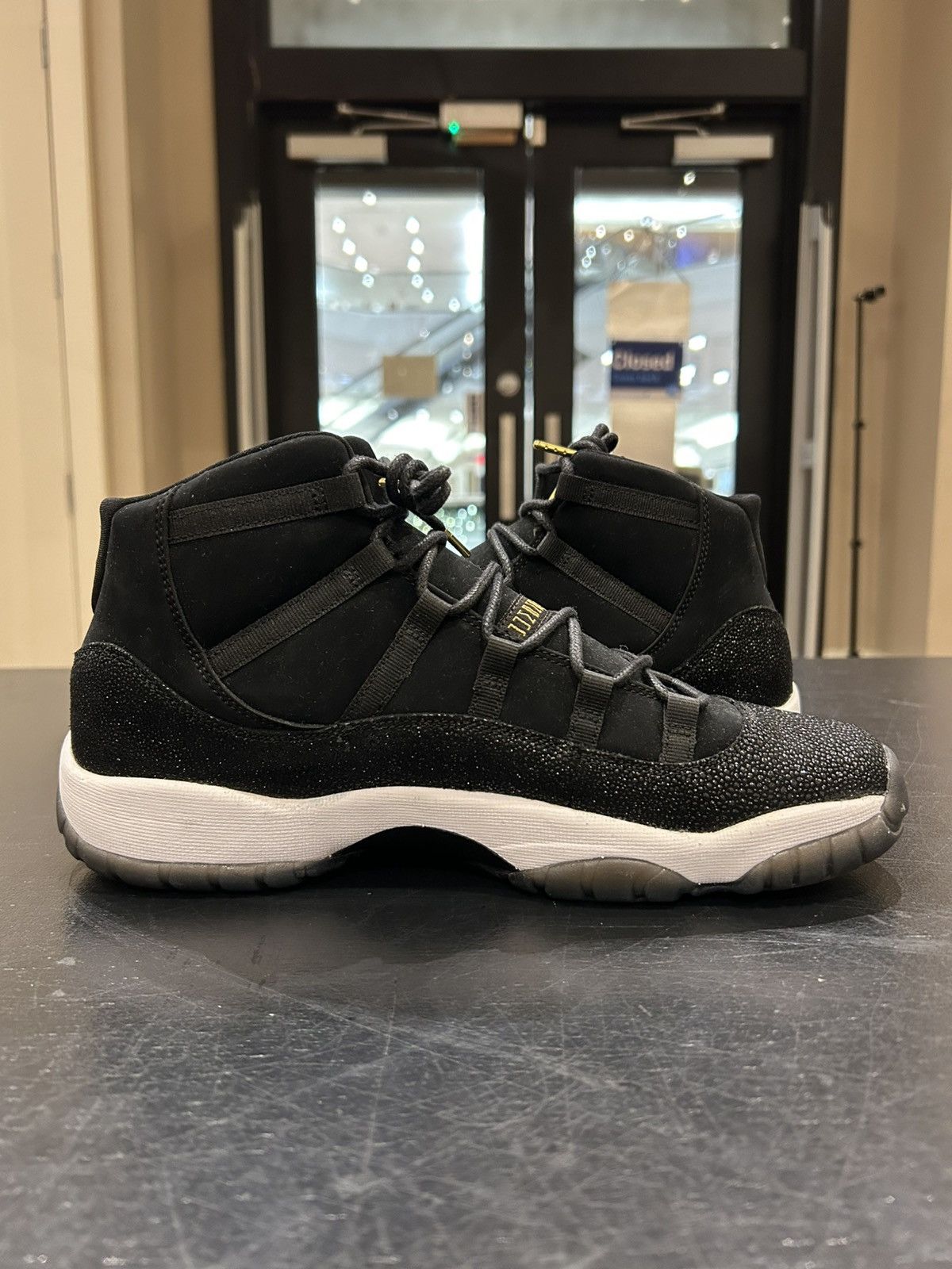 Jordan Brand Jordan 11 Retro ‘Heiress Black Stingray’ Size US 10 / EU 43 - 3 Thumbnail