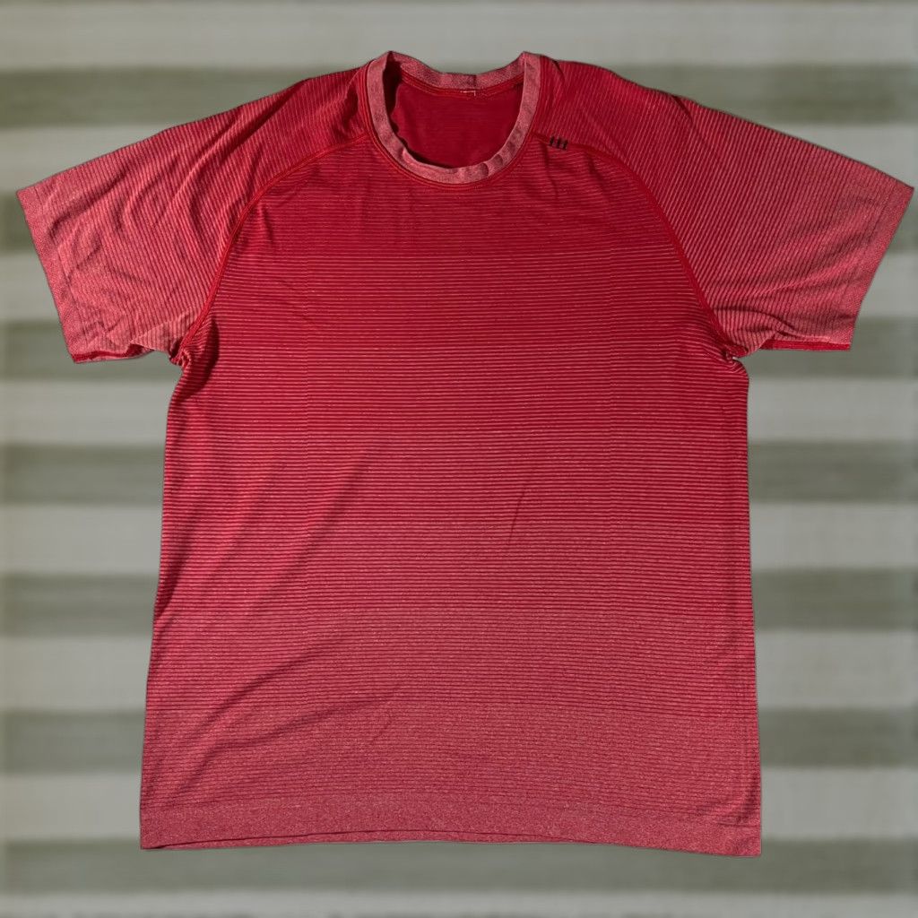Lululemon VINTAGE Lululemon Metal Vent Tech T-Shirt Men Red L Size US L / EU 52-54 / 3 - 1 Thumbnail