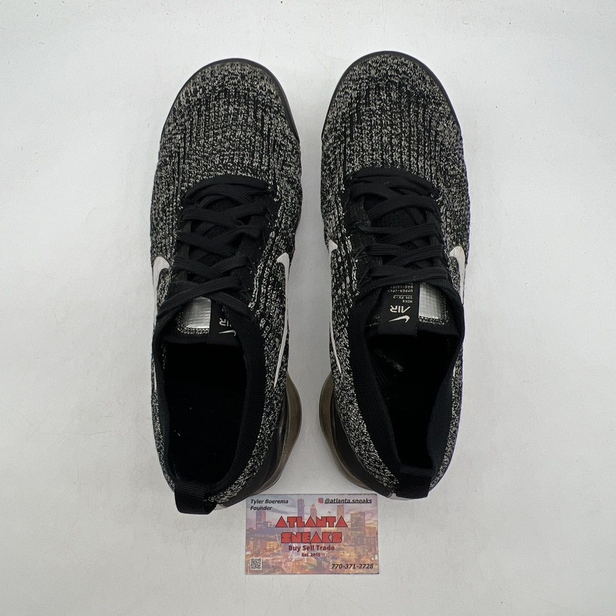 Nike Air VaporMax Flyknit 3 Oreo Size US 10.5 / EU 43-44 - 6 Thumbnail