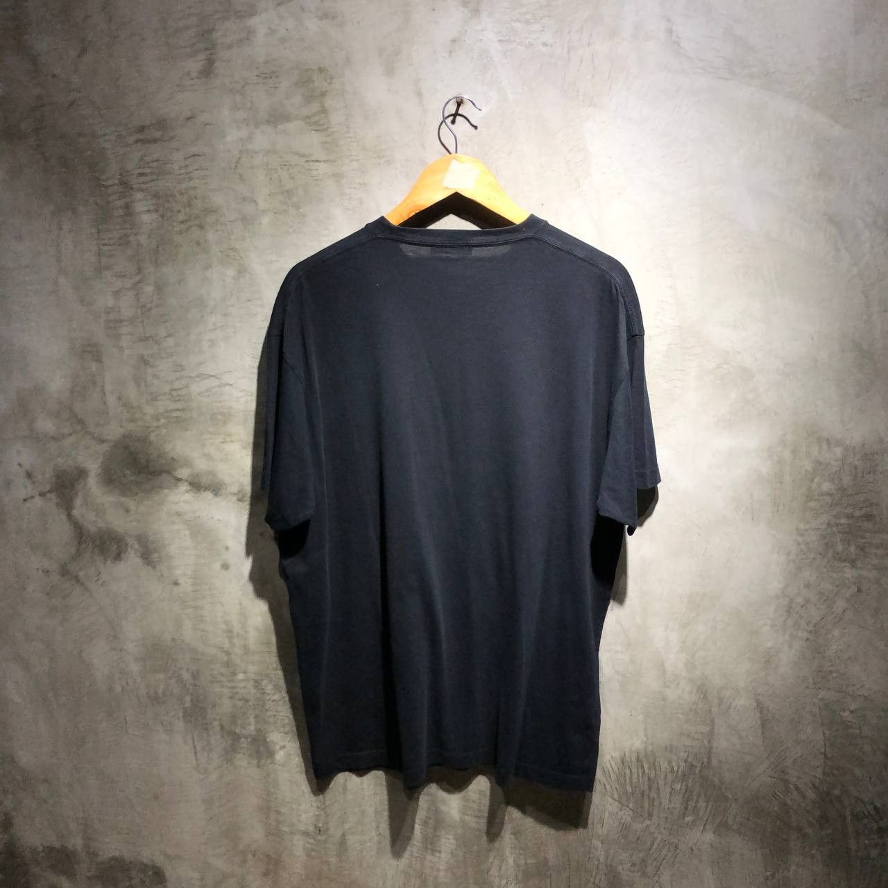 Balenciaga Balenciaga spell out small logo tee Size US L / EU 52-54 / 3 - 4 Thumbnail