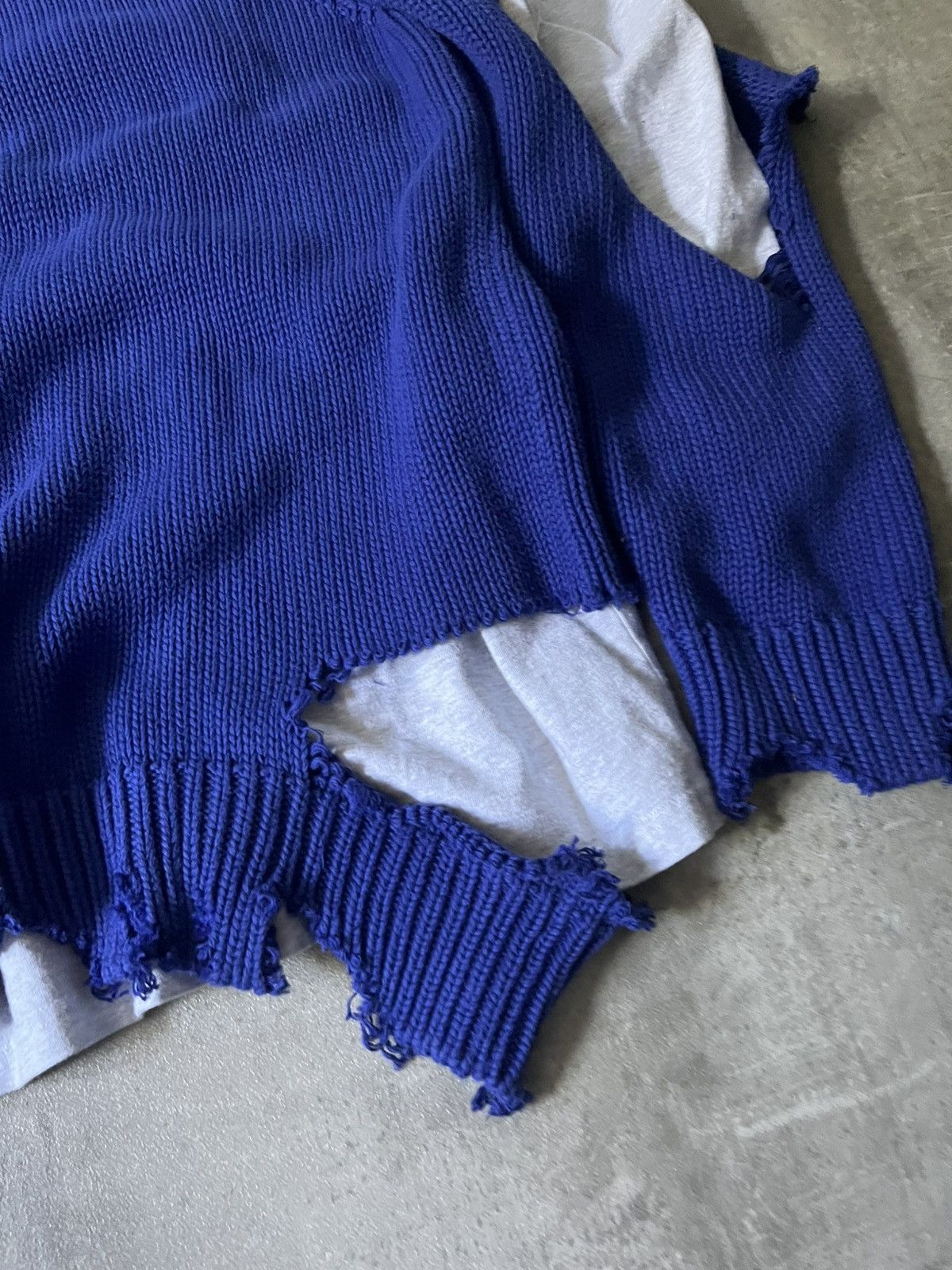 Balenciaga Balenciaga F/W 21 Political Campaign distressed sweater Size US S / EU 44-46 / 1 - 9 Thumbnail