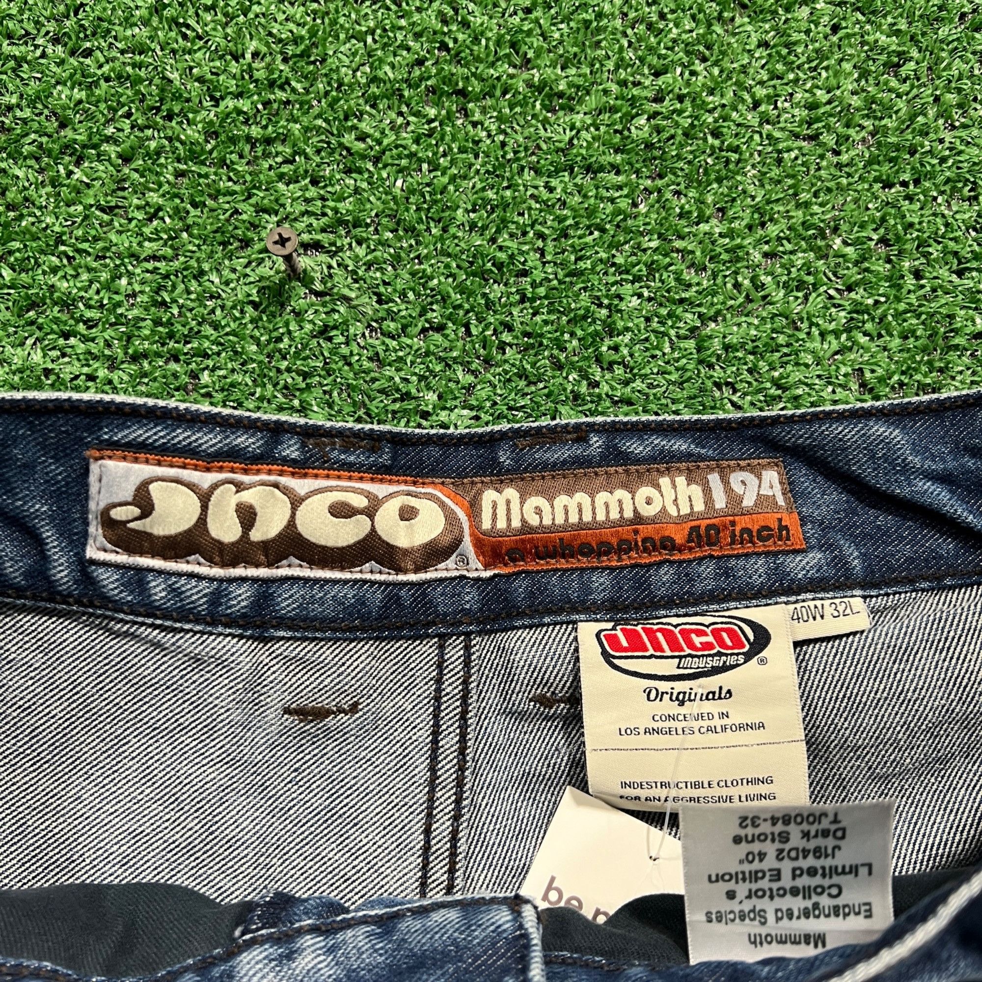 JNCO Vintage JNCO Mammoth endangered species collectors edition Size US 40 / EU 56 - 5 Thumbnail