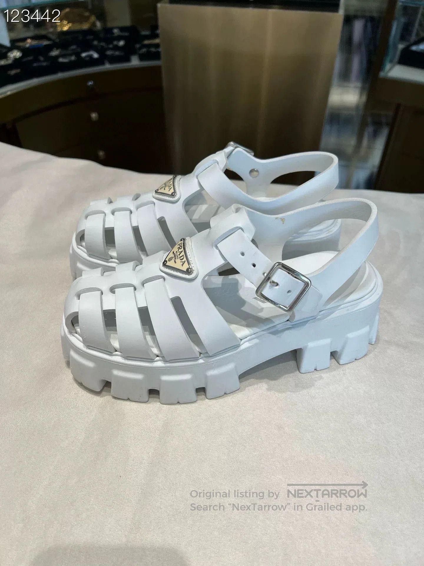 Prada Prada White Platform Sandals 36. Size US 5 / IT 35 - 2 Thumbnail