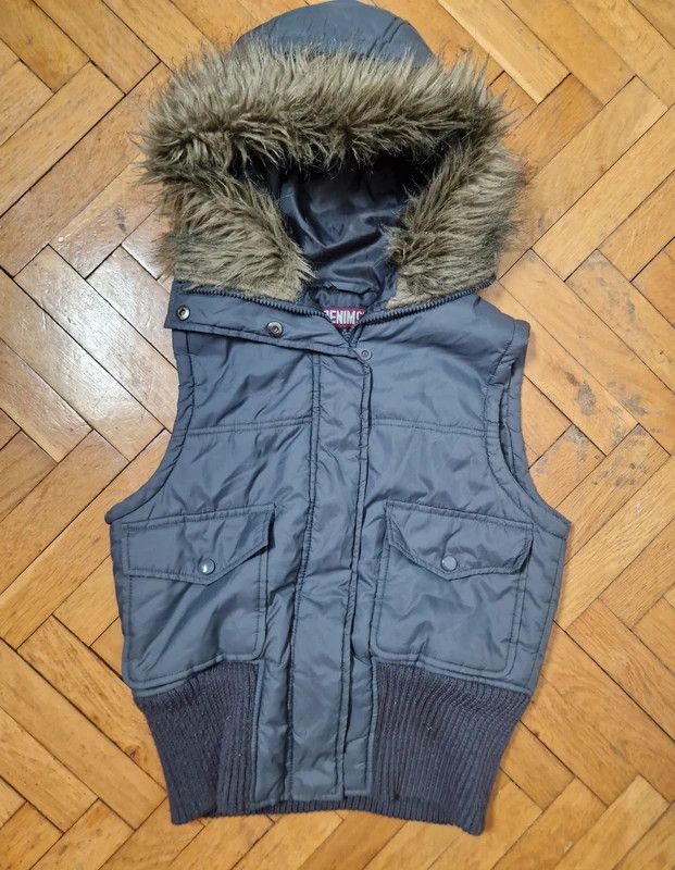 Japanese Brand Vintage faux fur Hood puffer vest y2k 2000s Size S / US 4 / IT 40 - 1 Thumbnail