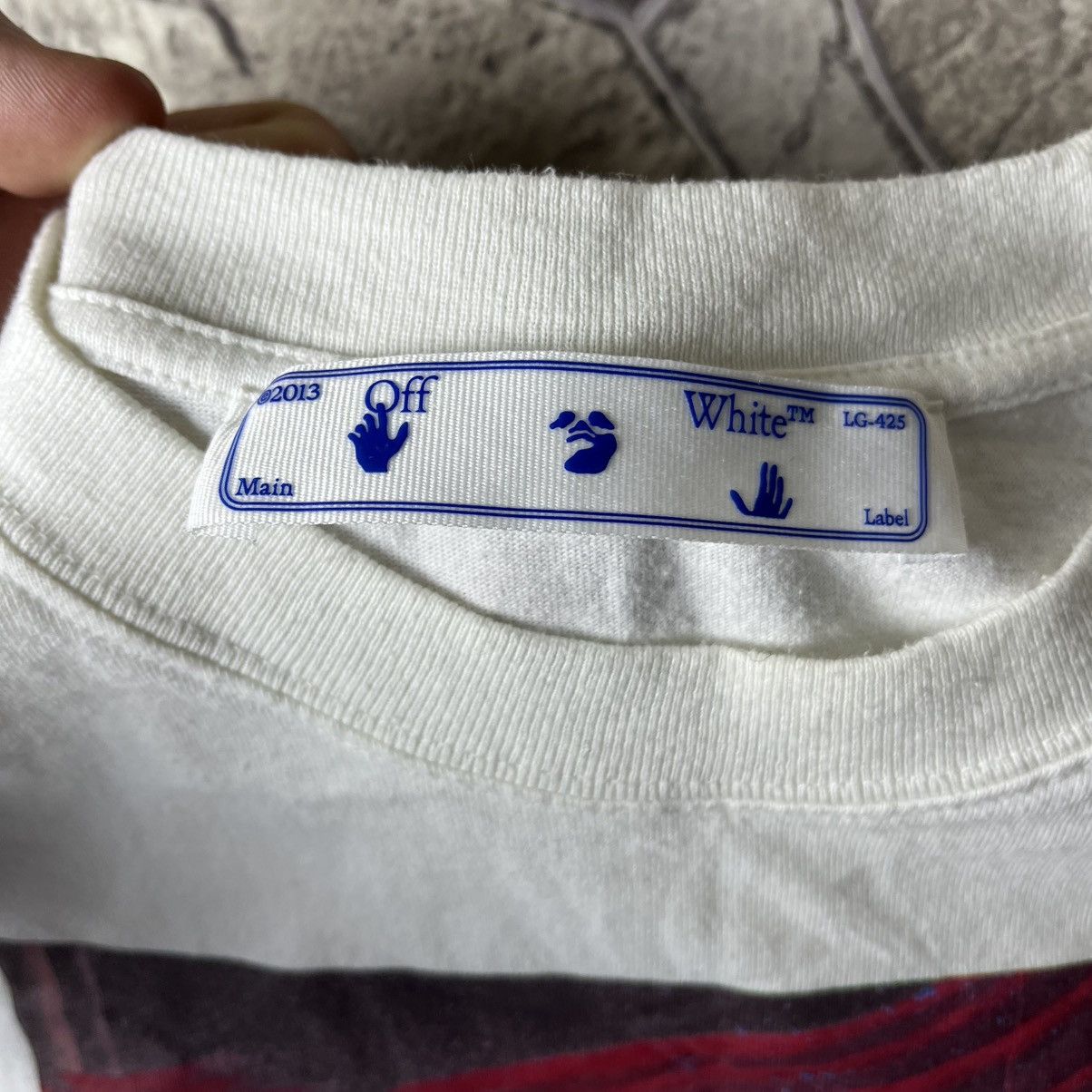 Off White T-shirt Big Logo