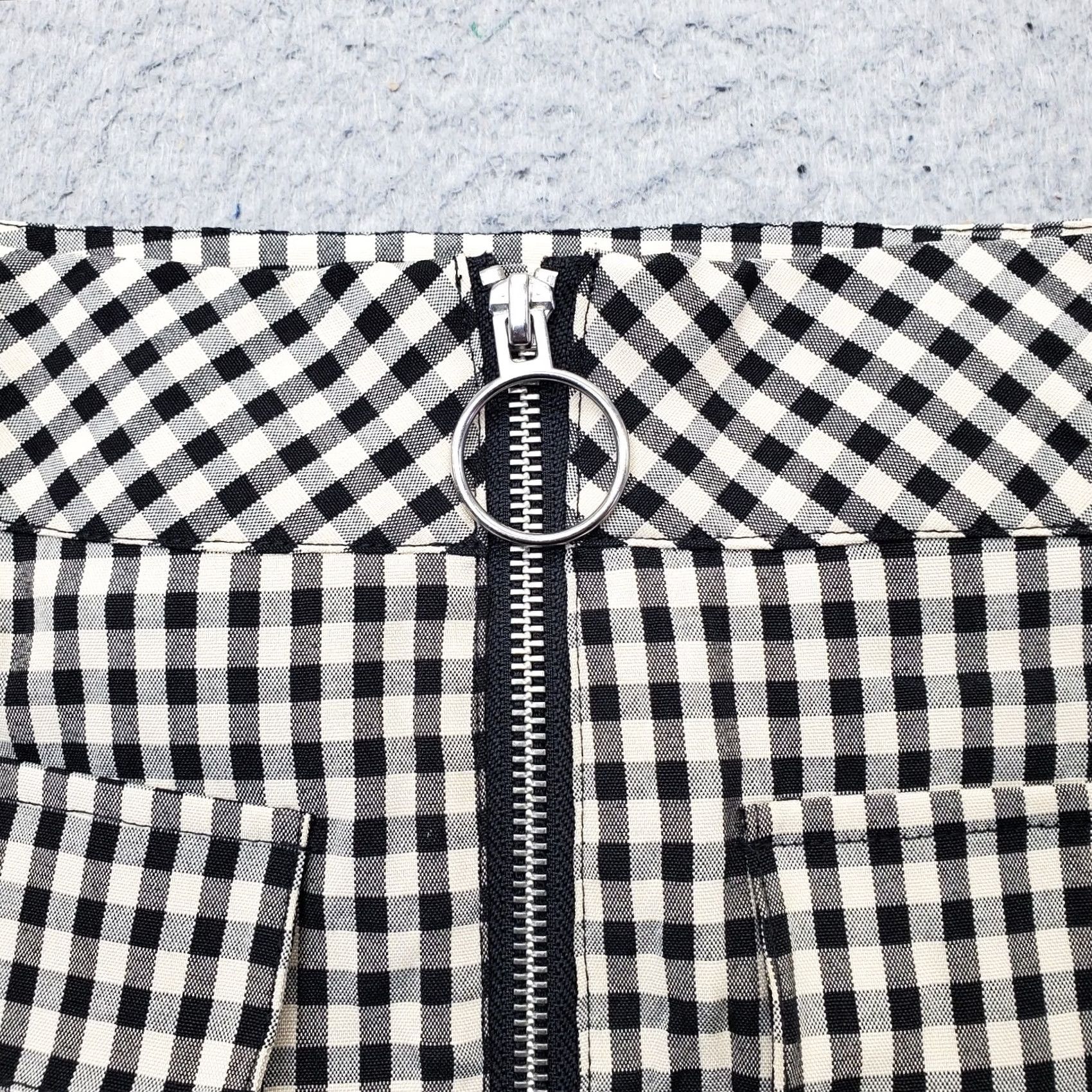 Urban Outfitters Urban Outfitters Skirt Women S Gingham Front Zip Pockets Mini Short Multicolor Pattern Casual, Party/Cocktail Size 28" / US 6 / IT 42 - 8 Thumbnail