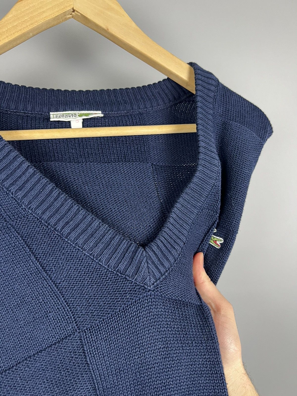 Lacoste M-L Lacoste v-neck vintage knit sweater geometric print Rare Size US M / EU 48-50 / 2 - 8 Thumbnail