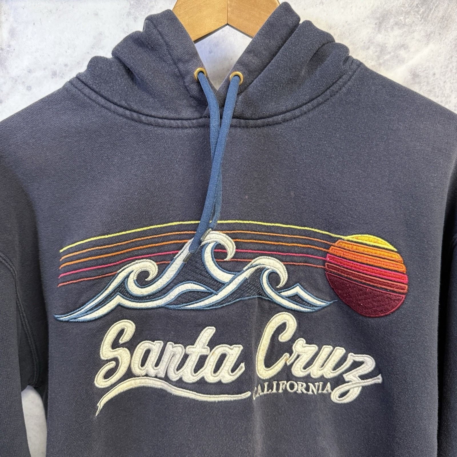 Vintage Vintage Santa Cruz California Hoodie Mens Small 23.5x25 Embr Size US S / EU 44-46 / 1 - 1 Thumbnail