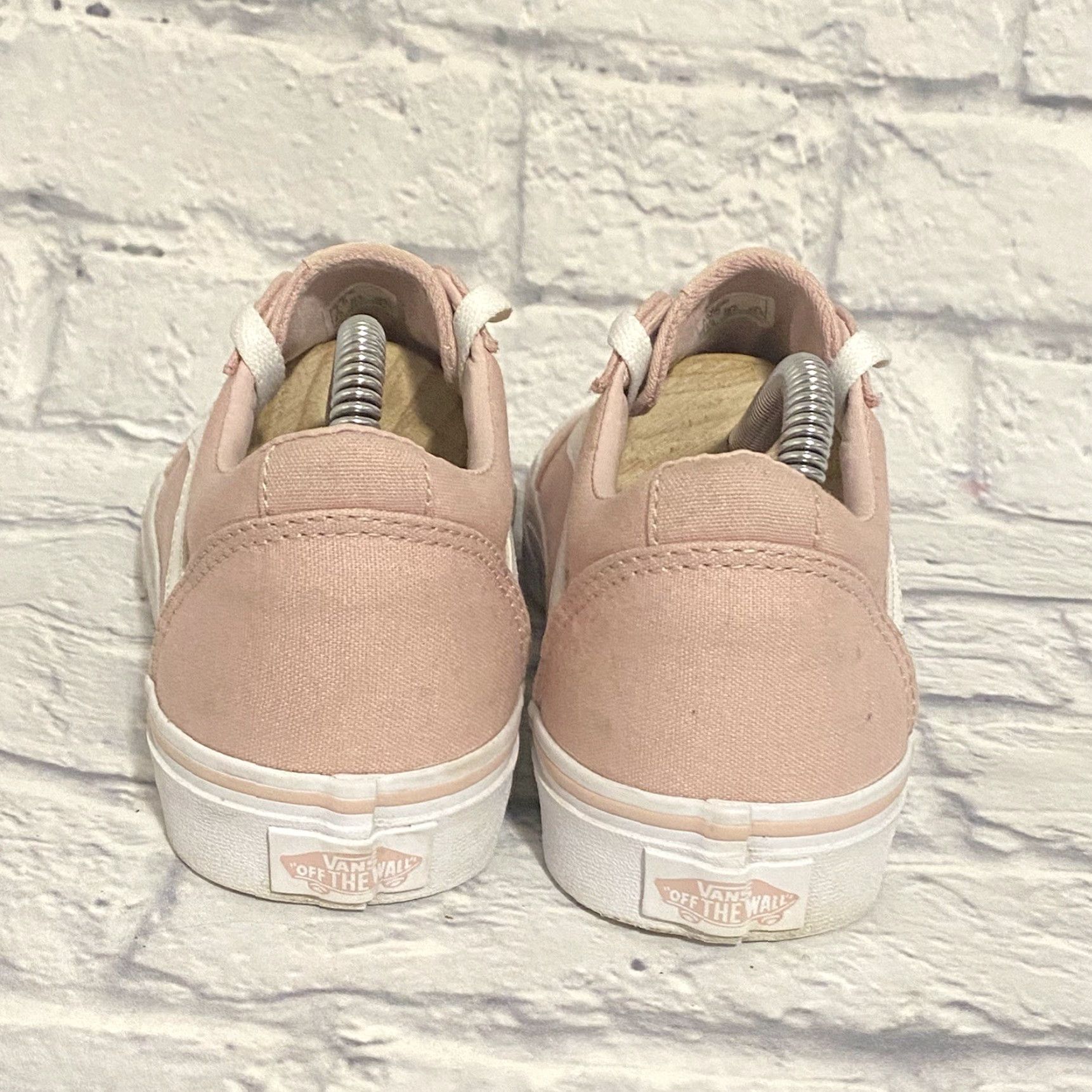 Vans VANS Old Skool Pink Solid Low Top Lace Up Skate Shoes Womens Size 7.5 Footwear Sneaker Casual Canvas Breathable Comfort Logo Included Size M / US 6-8 / IT 42-44 - 6 Thumbnail