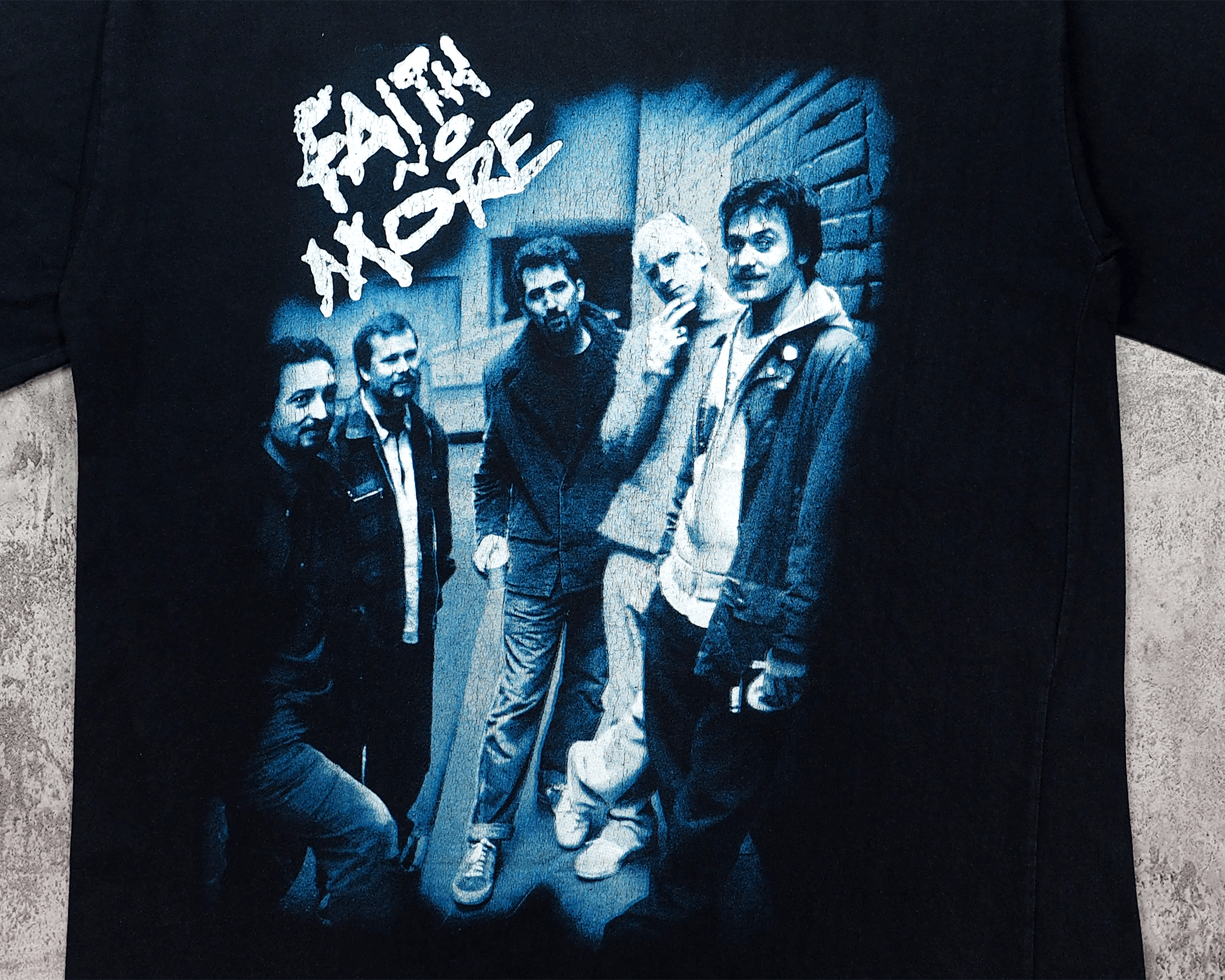 Vintage Vintage 1990s Faith No More Digging The Grave Shirt XL Size US XL / EU 56 / 4 - 2 Thumbnail