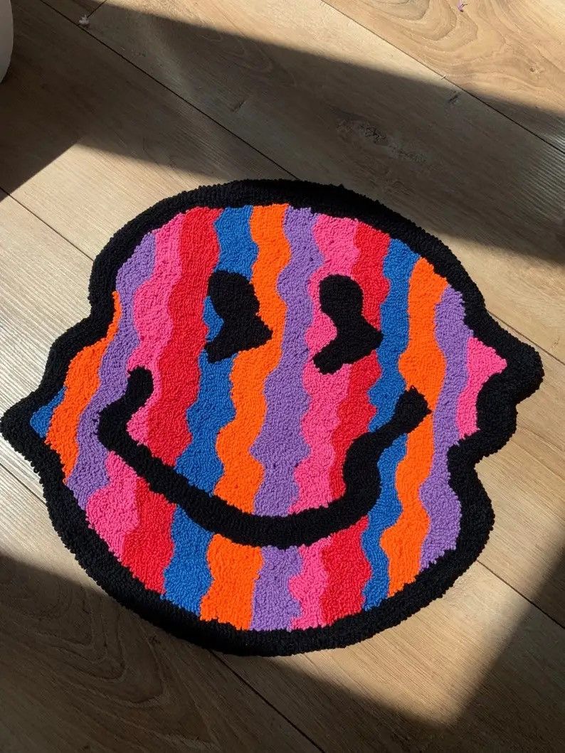 Vintage Twisted Smiling Plush Carpet Rug 60x60cm Size ONE SIZE - 3 Thumbnail