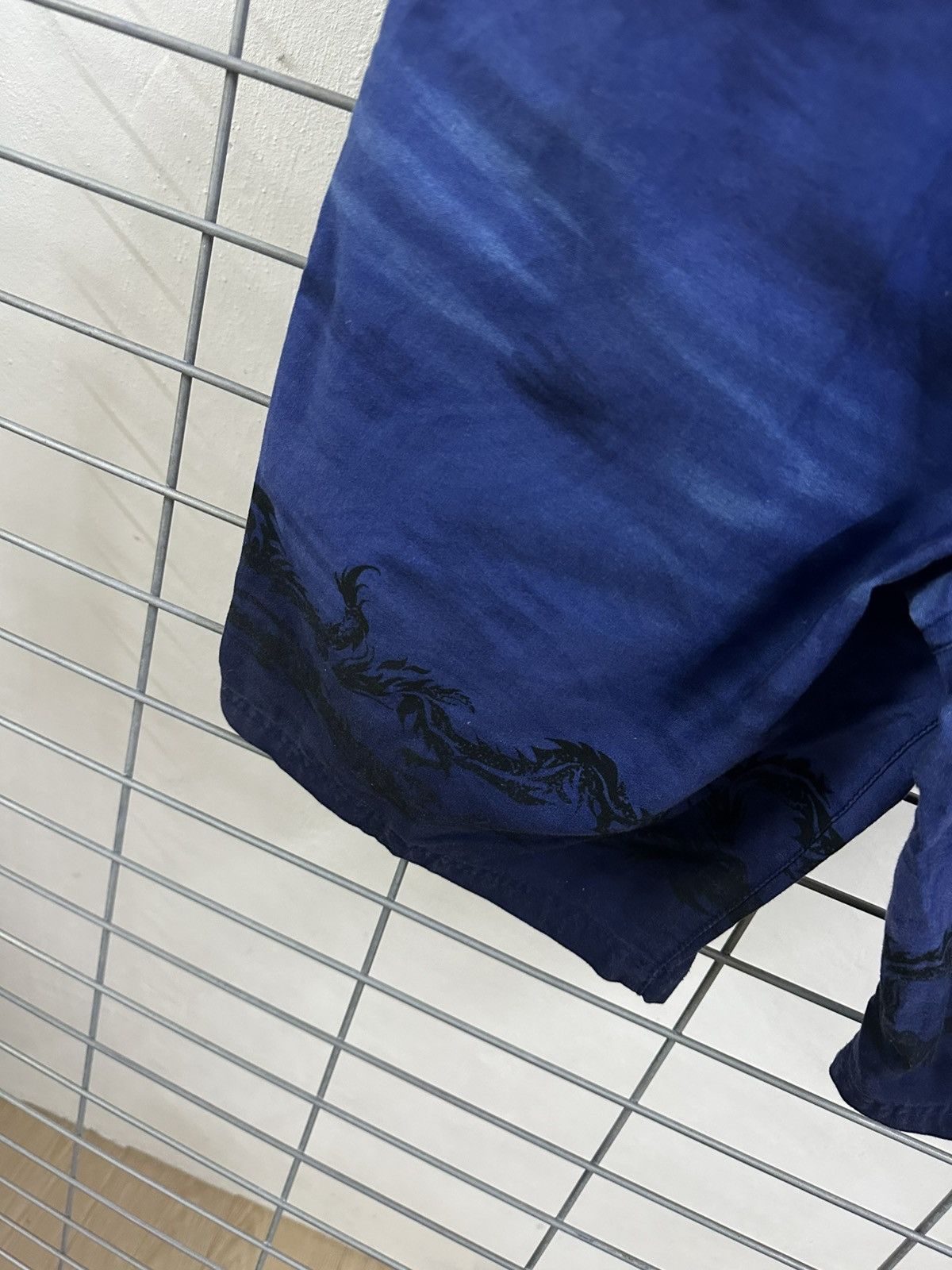 Airwalk Rare Beautiful Vintage Airwalk Dragon Sukajan Style Shorts Size US 32 / EU 48 - 8 Thumbnail