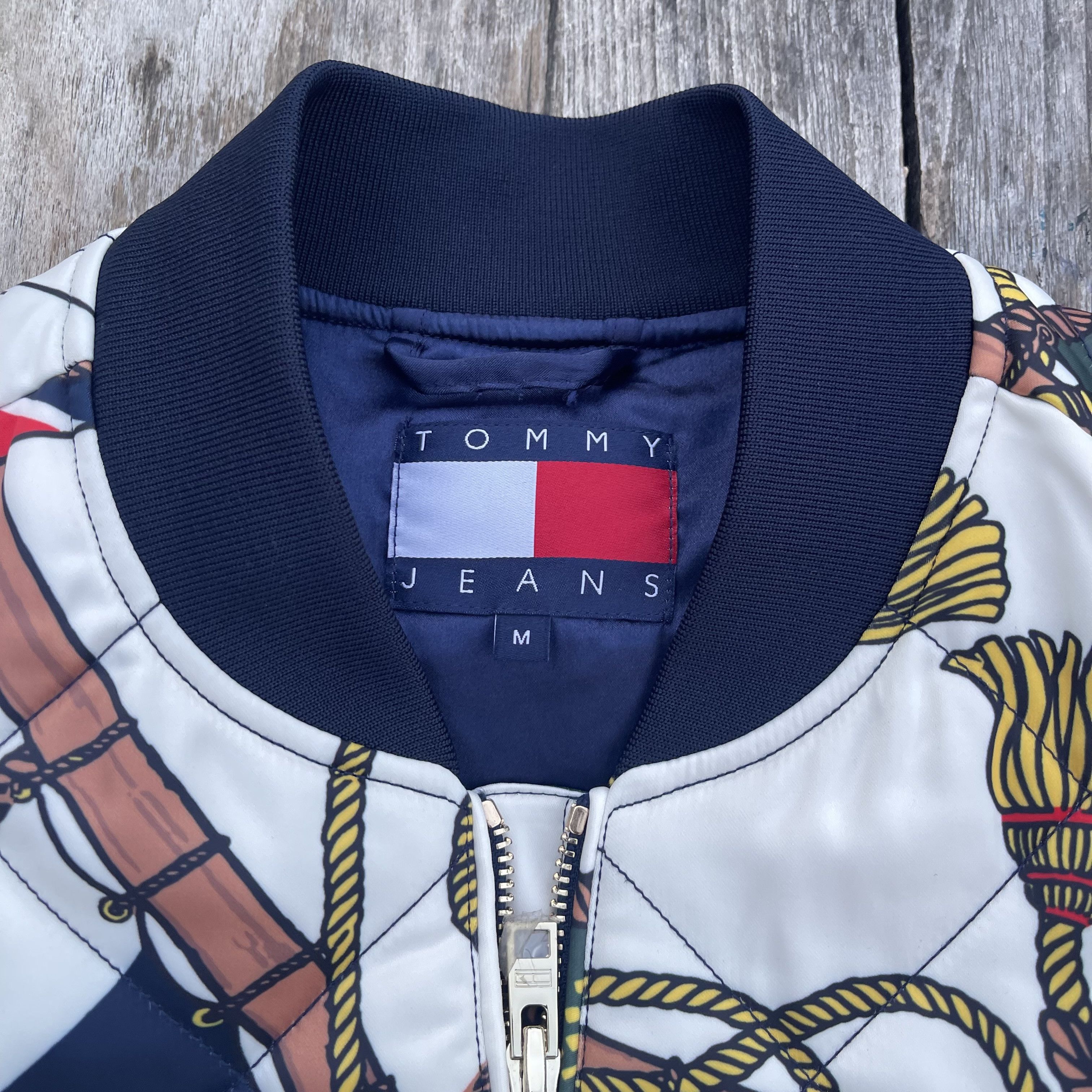 Tommy Jeans 2017 Tommy Jeans Flags Quilted Bomber Jacket Size US M / EU 48-50 / 2 - 3 Thumbnail