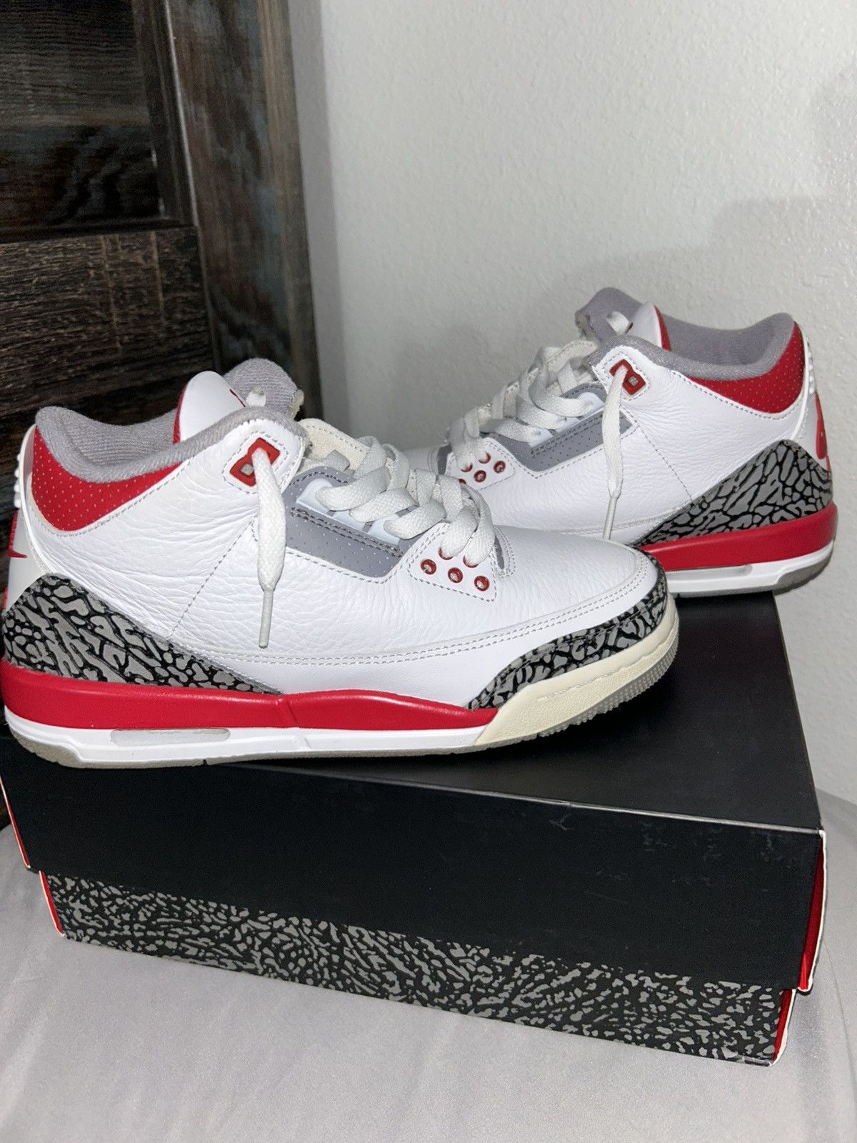 Jordan Brand Air Jordan 3 Retro “Fire Red” Size US 7 / EU 40 - 1 Thumbnail