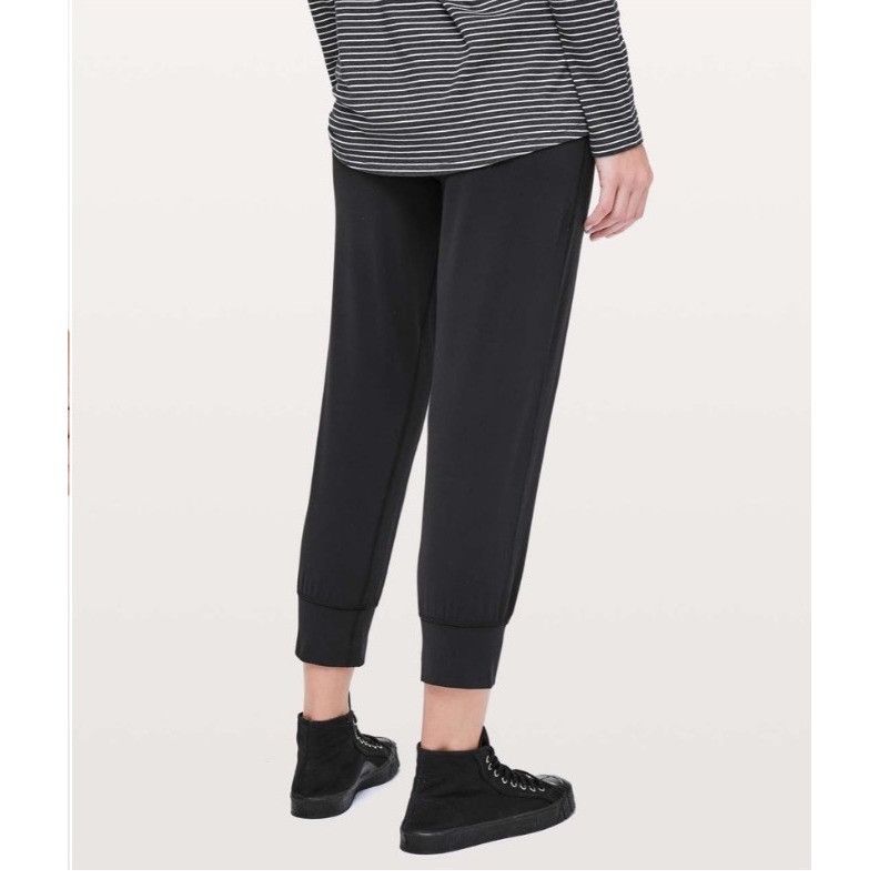Lululemon Lululemon Align Jogger Crop *23"Black Size 4 Size 27" / US 4 / IT 40 - 9 Thumbnail