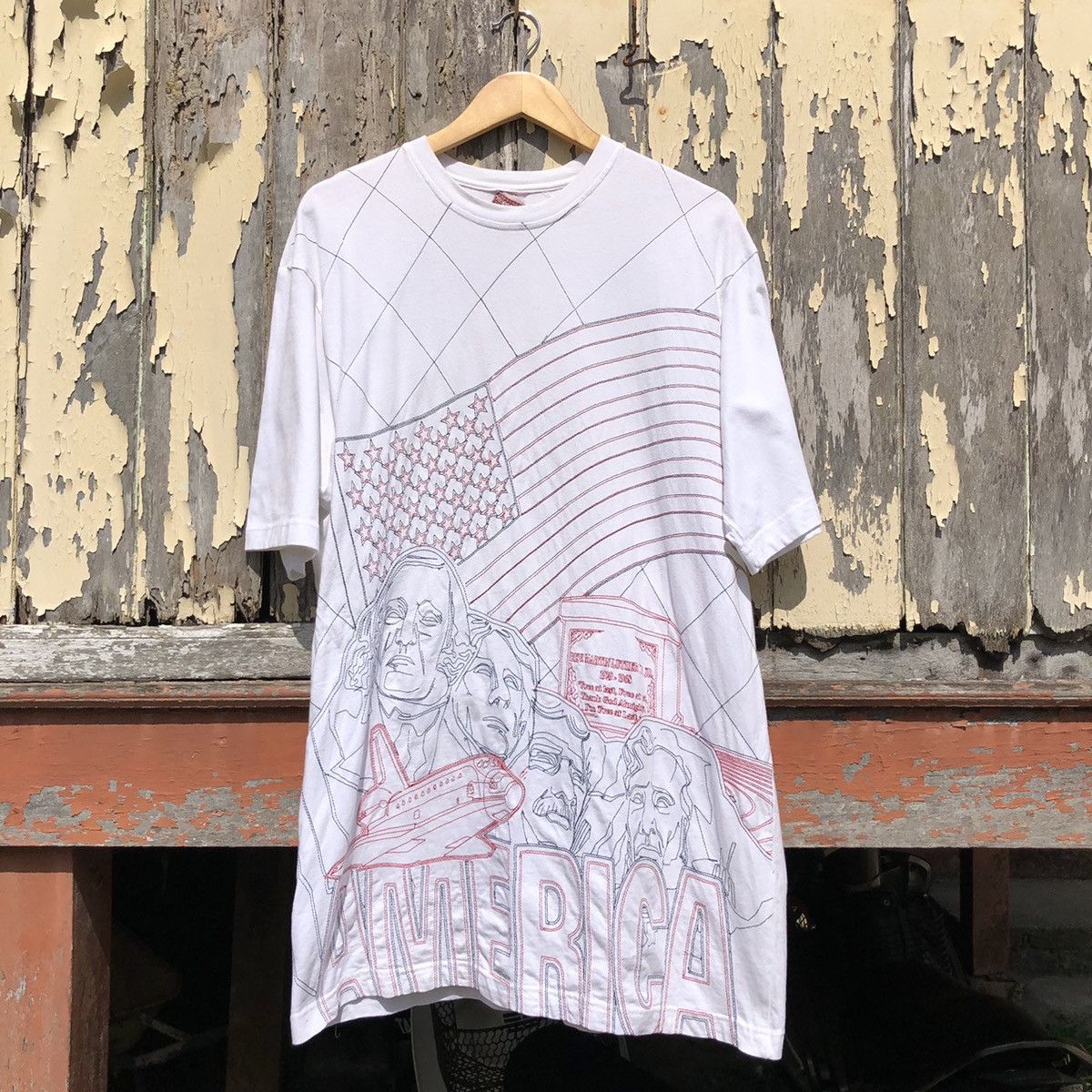Vintage y2k Pelle Pelle Marc Buchanan Tshirt