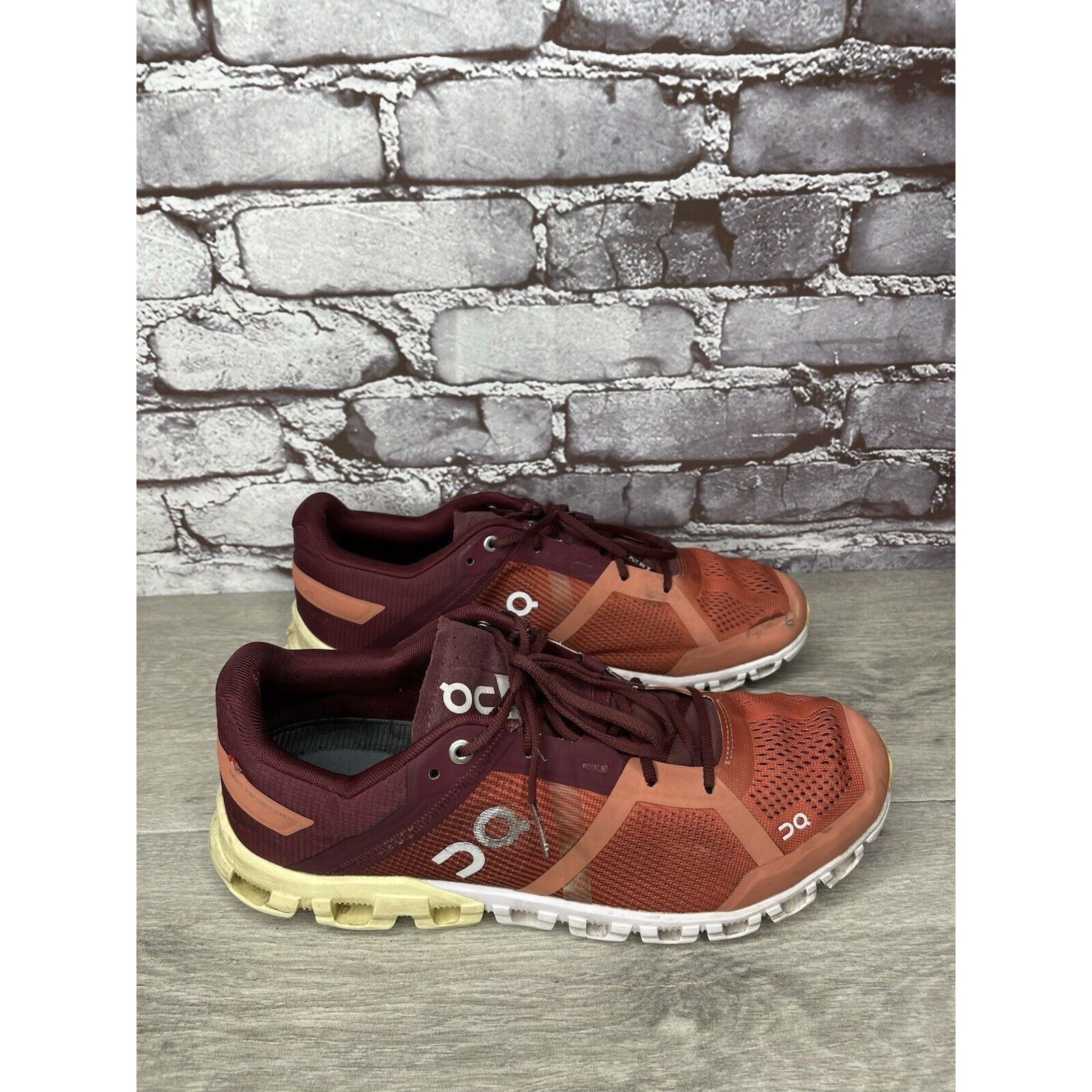 On On Cloudflow Flare Dawn Burgundy Red Synthetic Lace Gym Shoe Size US 9.5 / EU 42-43 - 15 Thumbnail