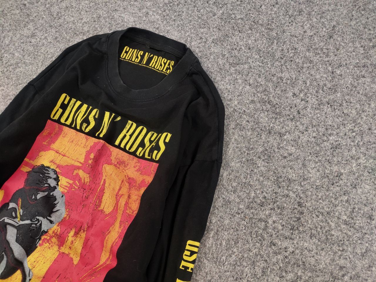 Band Tees Guns N Roses use your illusion i Long Sleeve Logo Vintage Size US M / EU 48-50 / 2 - 4 Thumbnail