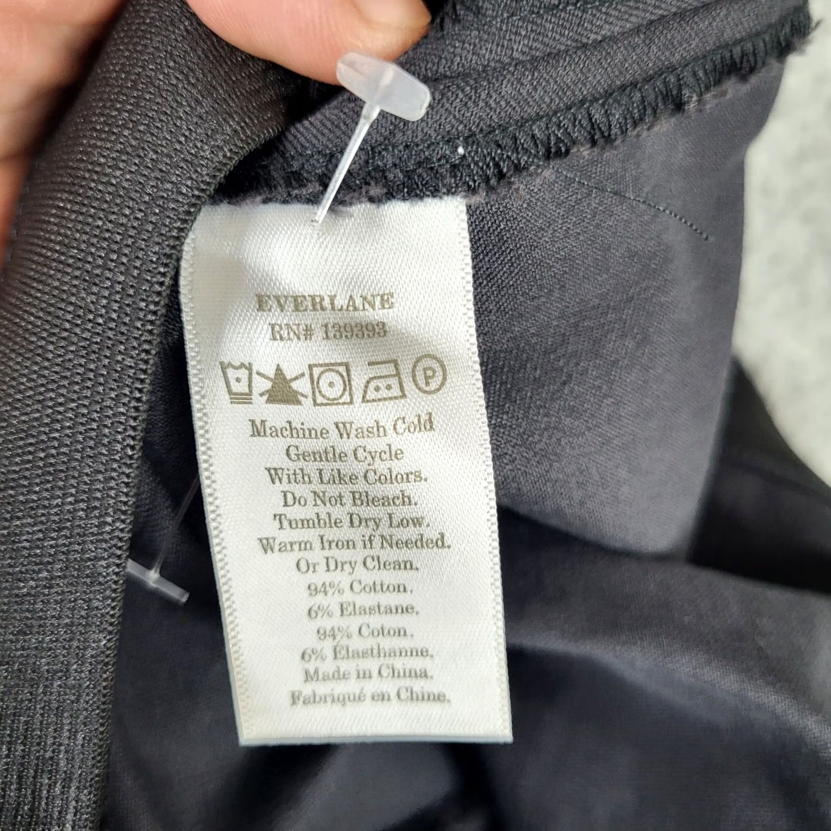 Everlane EVERLANE Women's black pull on elastic waist pants Size 2 Size 26" / US 2 / IT 38 - 3 Thumbnail